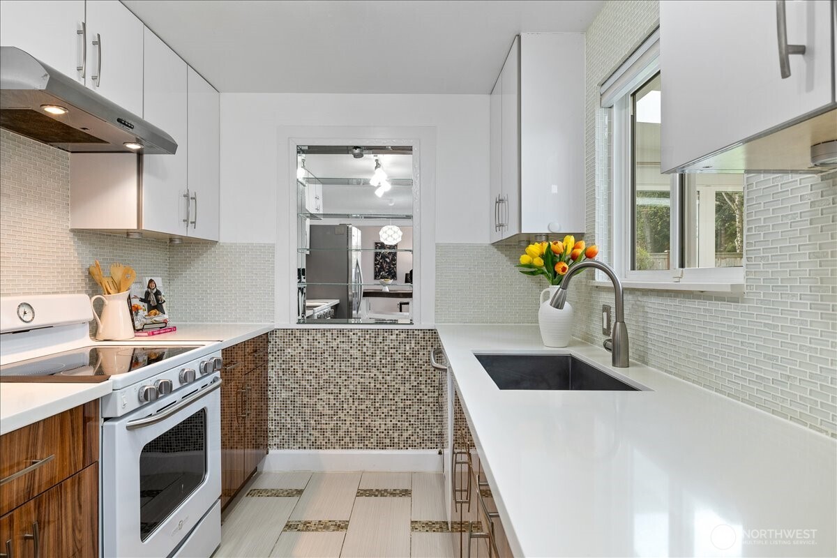 14115 75th Avenue NE