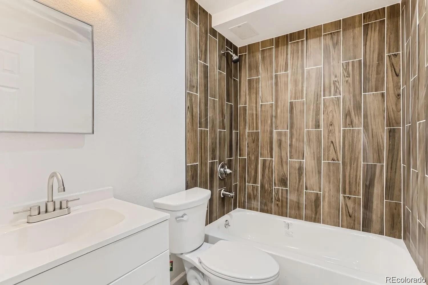 1445 Yosemite Street Unit: 12