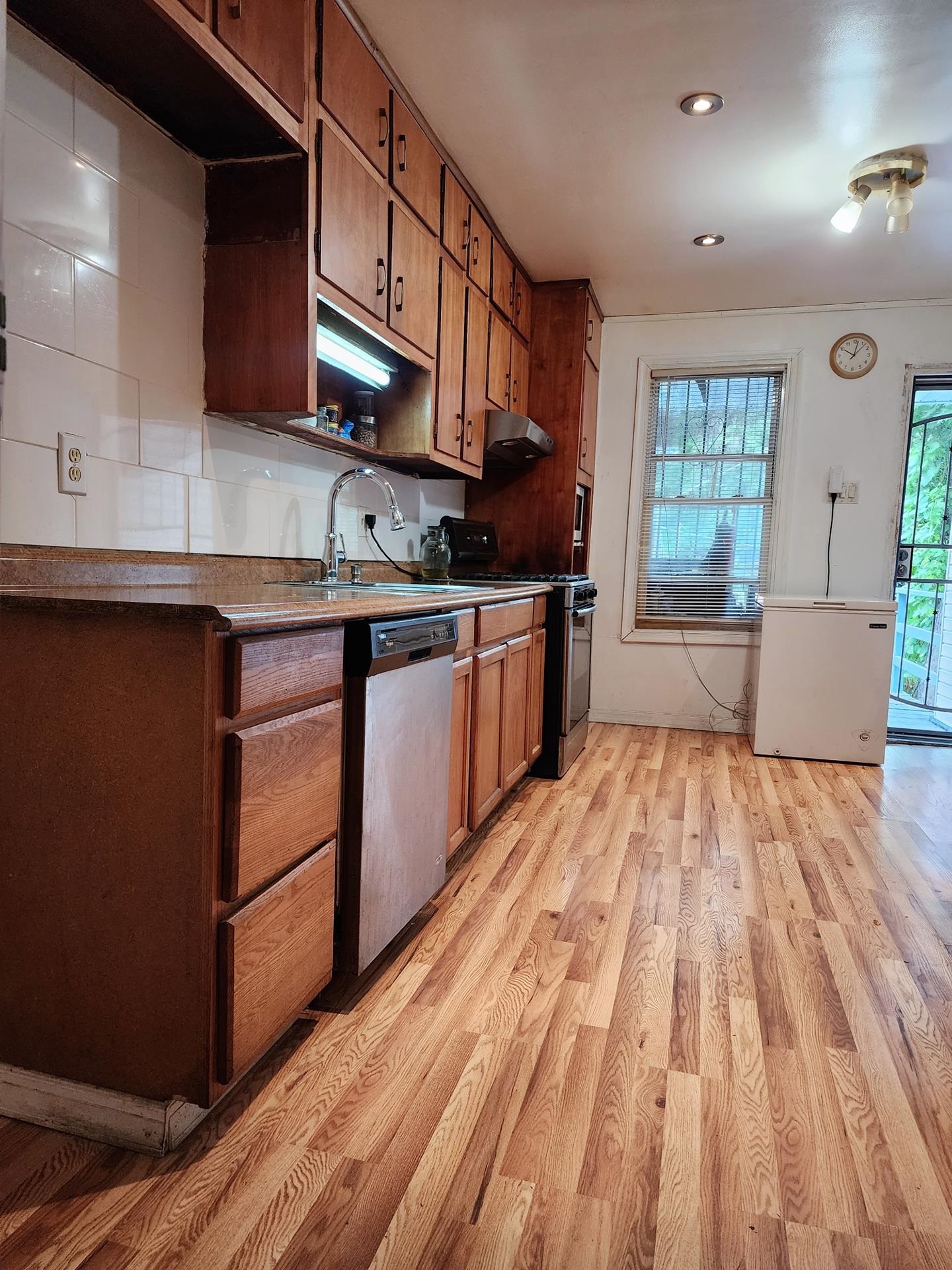 101A BELMONT AVE