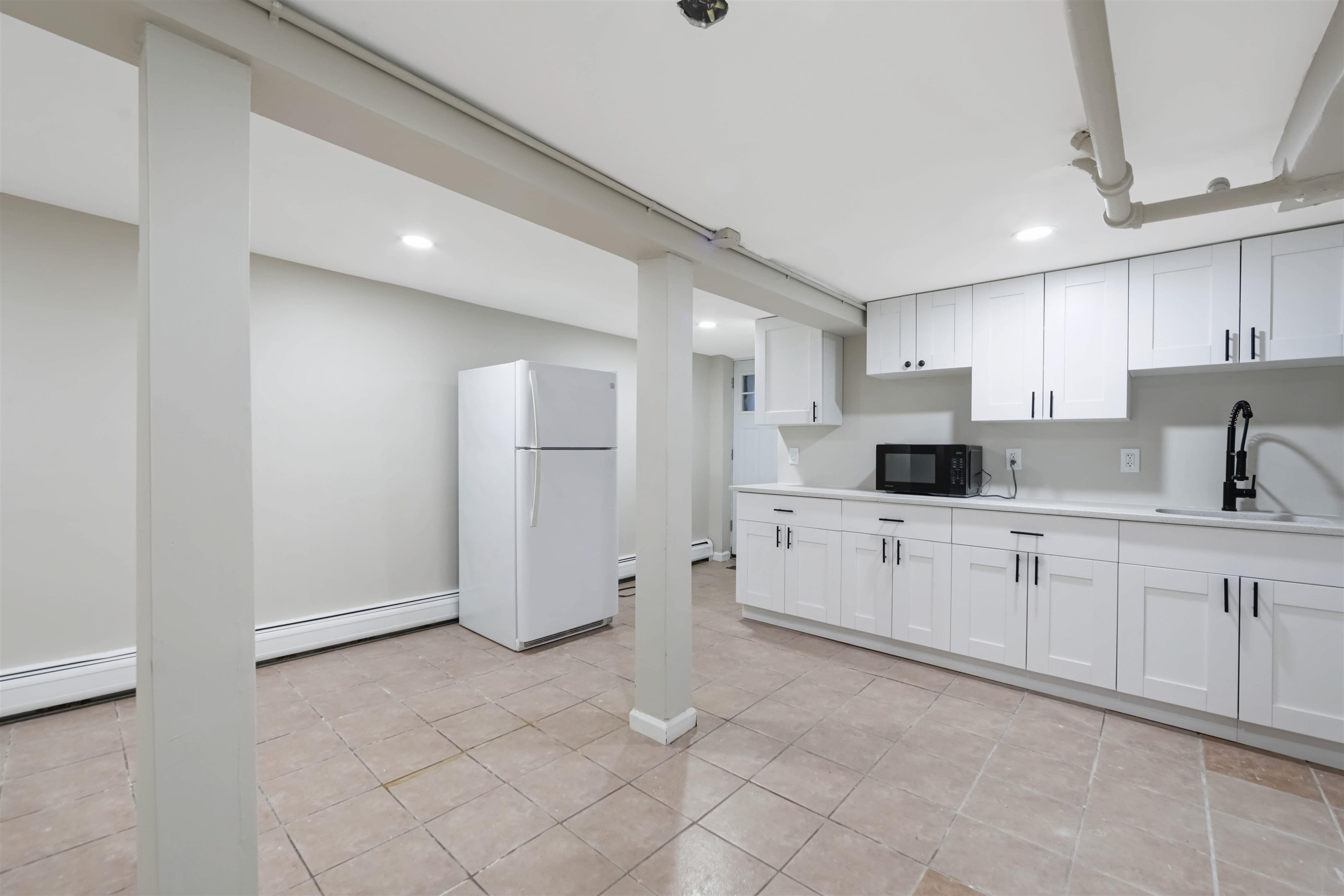 3458 KENNEDY BLVD Unit: 2 Family