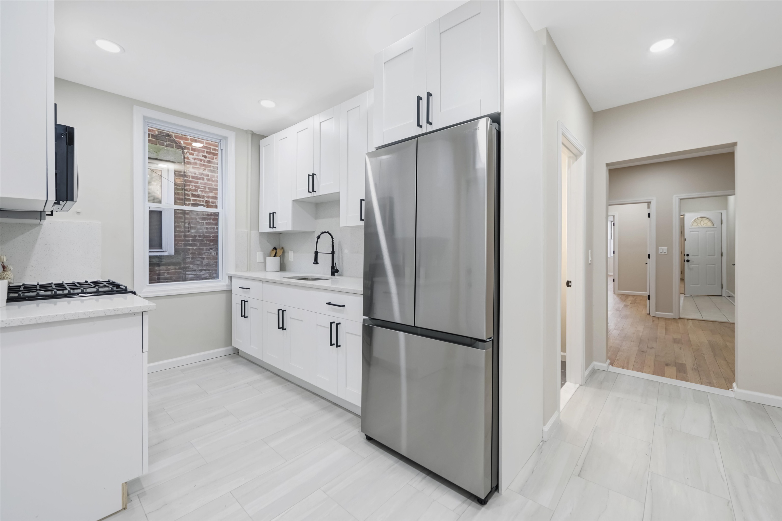 3458 KENNEDY BLVD Unit: 2 Family