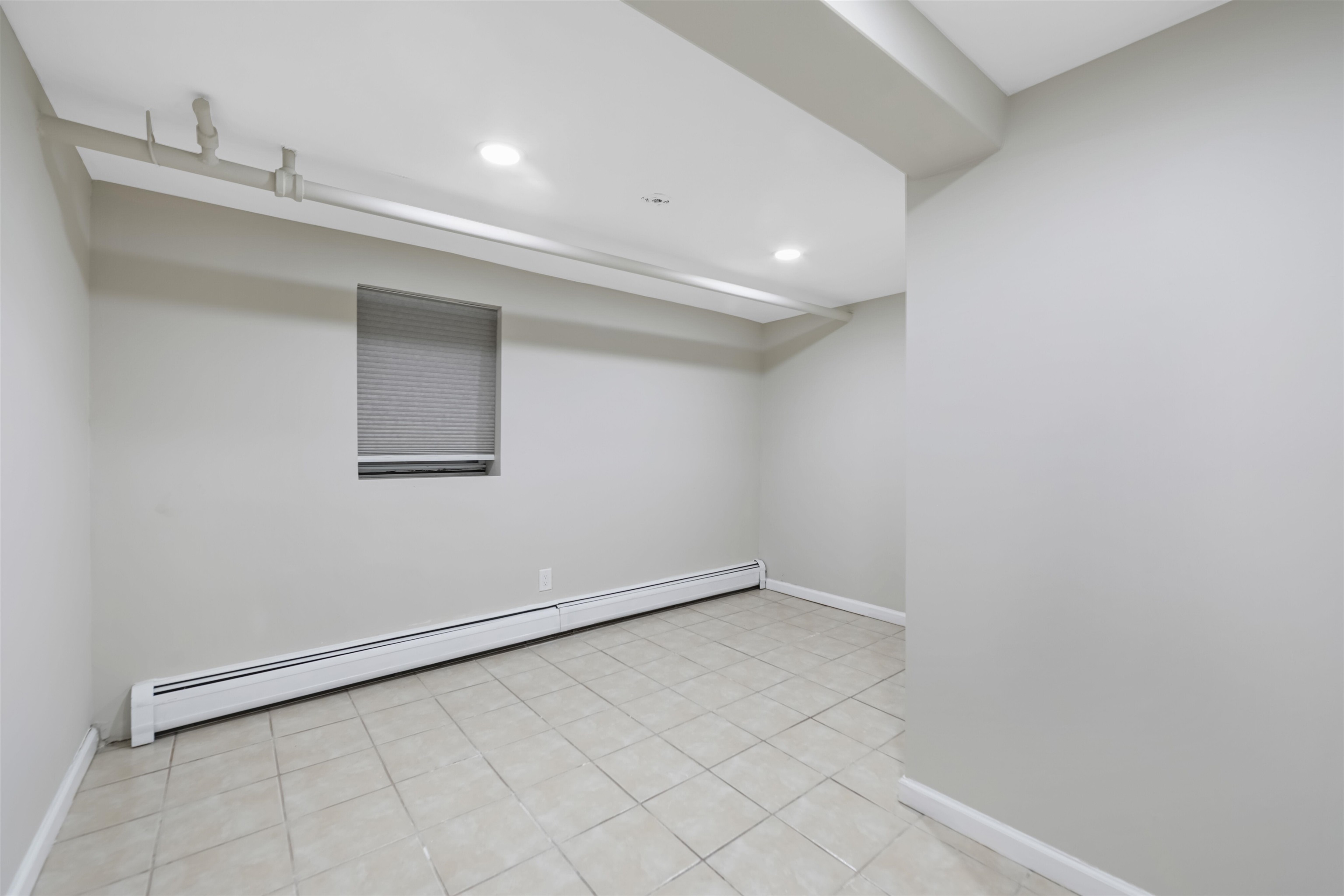 3458 KENNEDY BLVD Unit: 2 Family