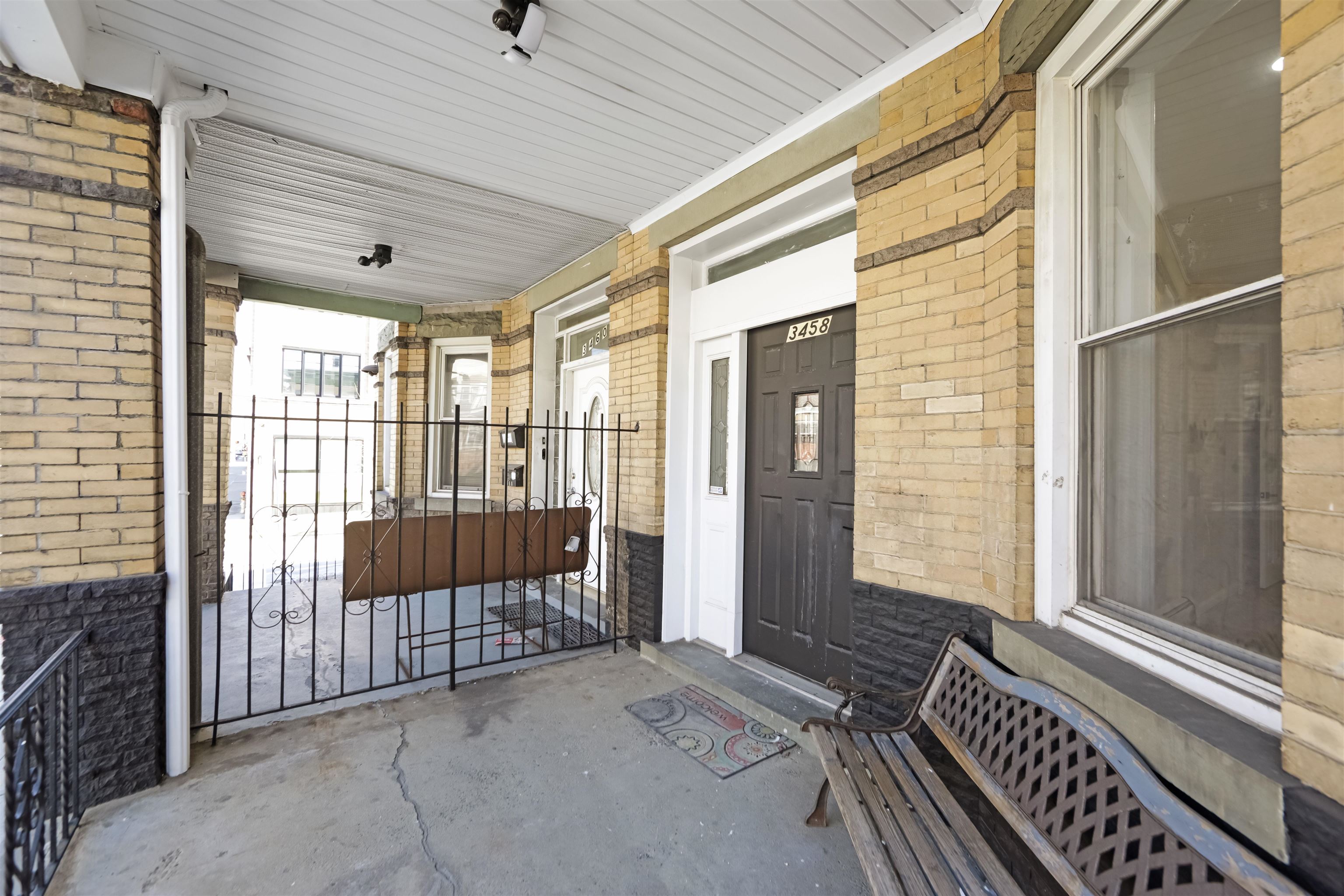 3458 KENNEDY BLVD Unit: 2 Family