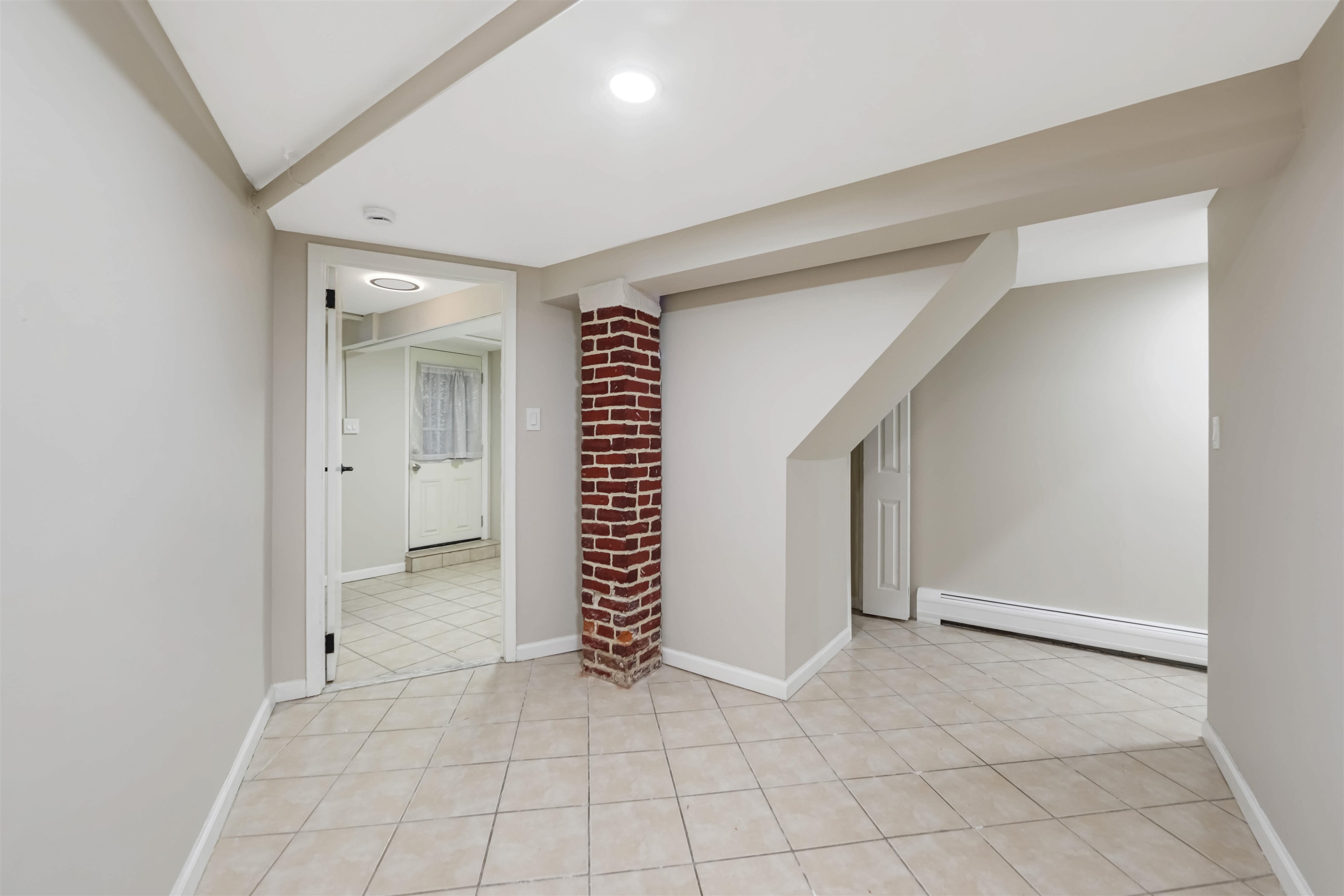 3458 KENNEDY BLVD Unit: 2 Family