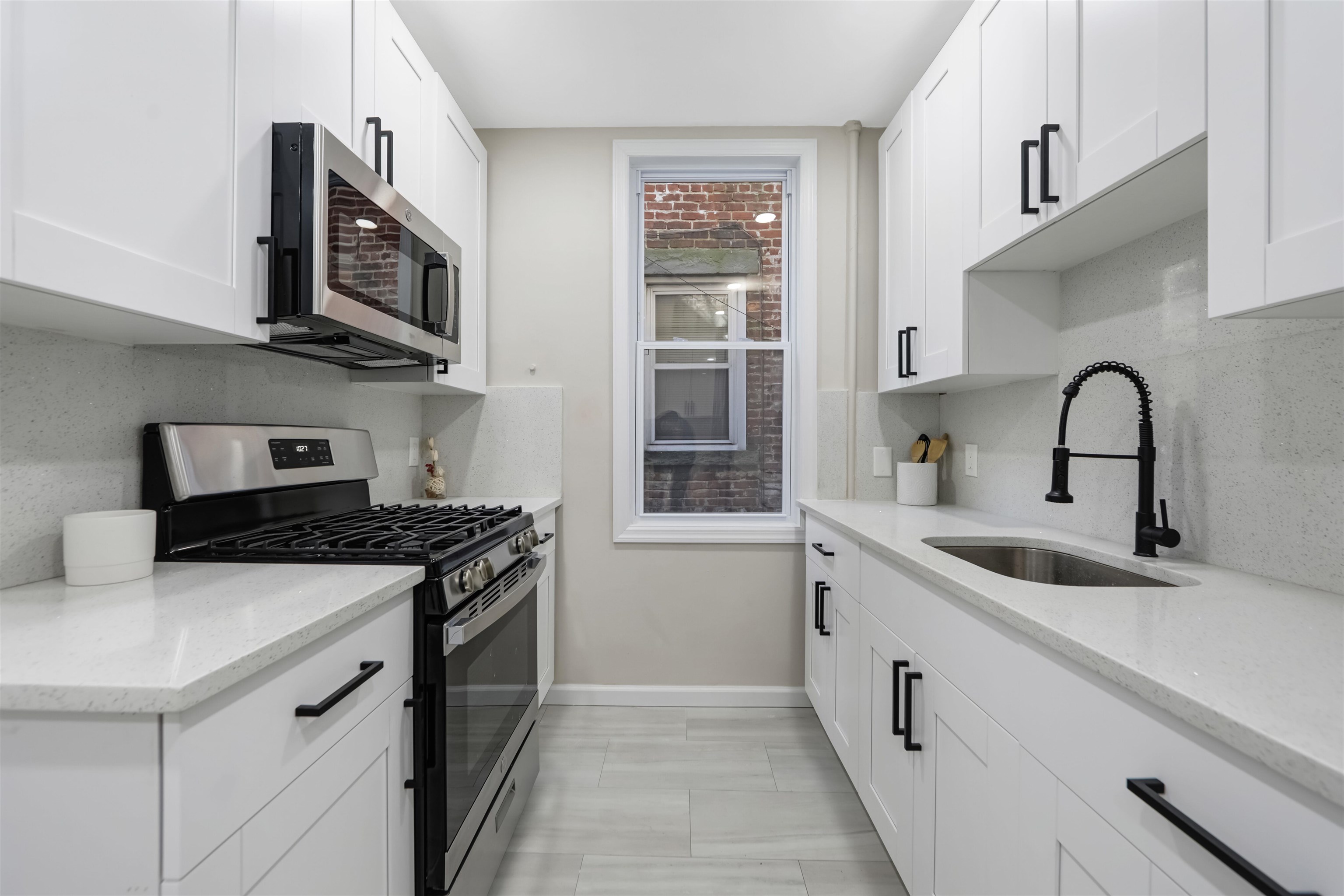 3458 KENNEDY BLVD Unit: 2 Family