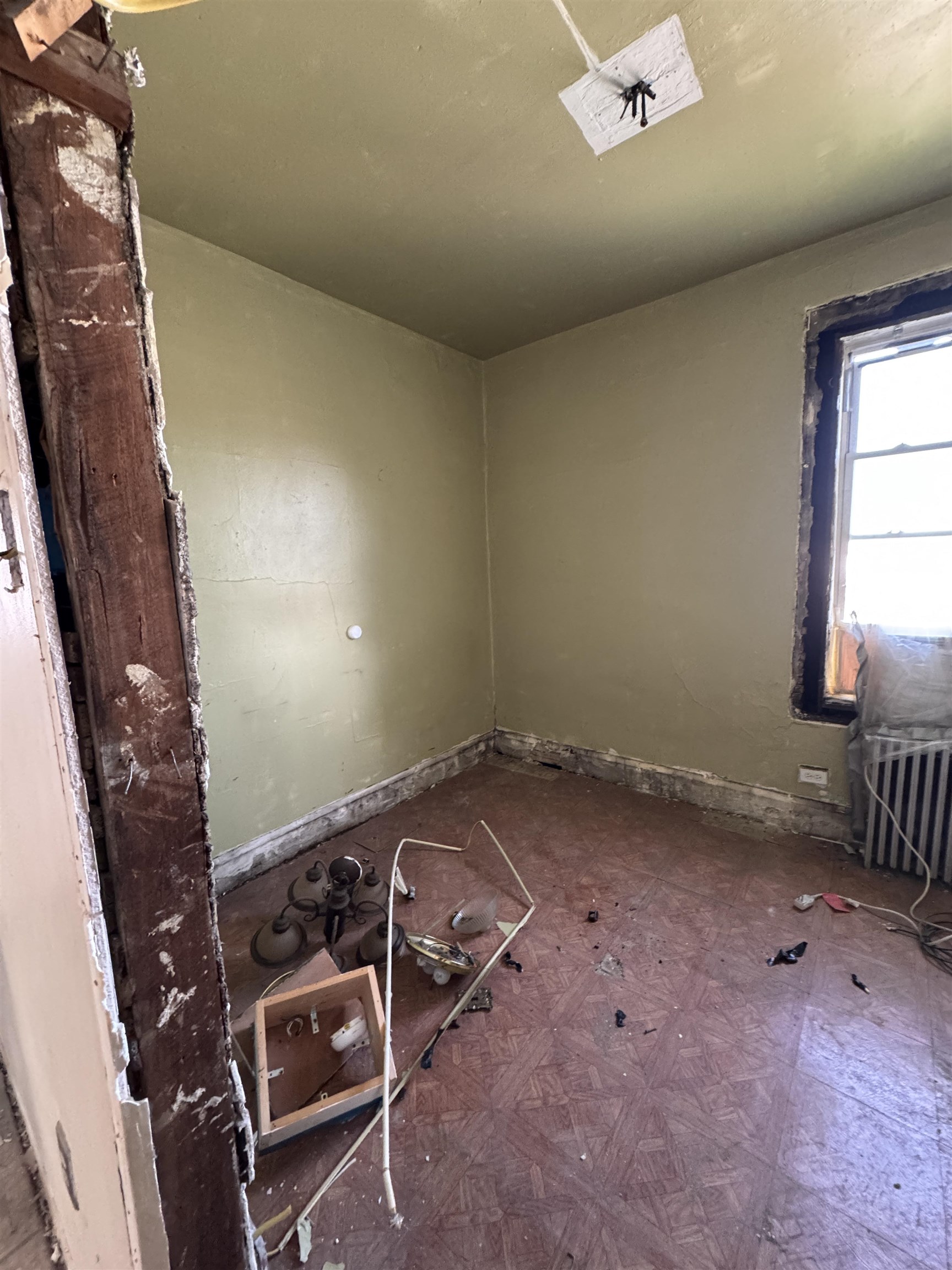 318 ARMSTRONG AVE
