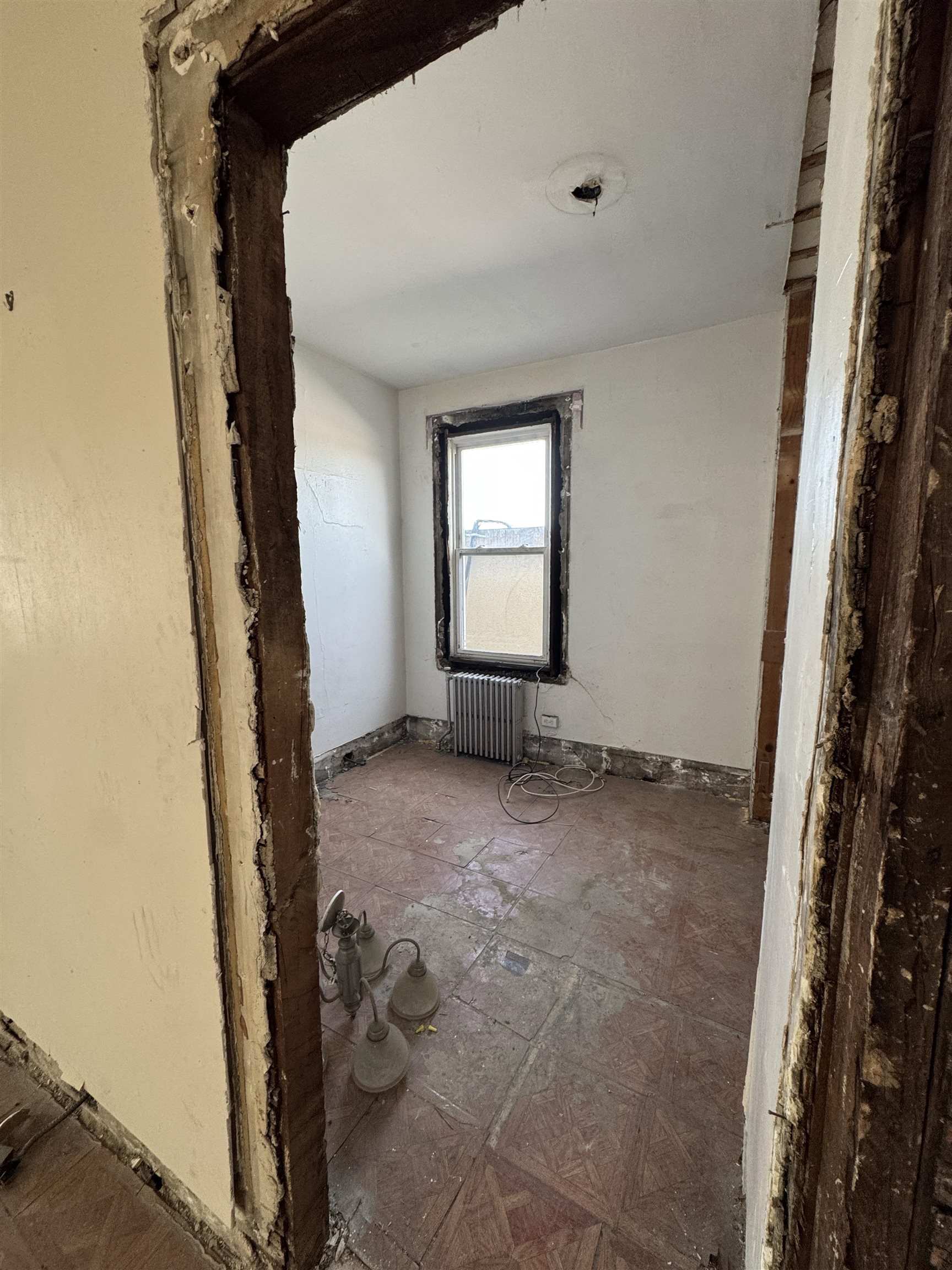 318 ARMSTRONG AVE