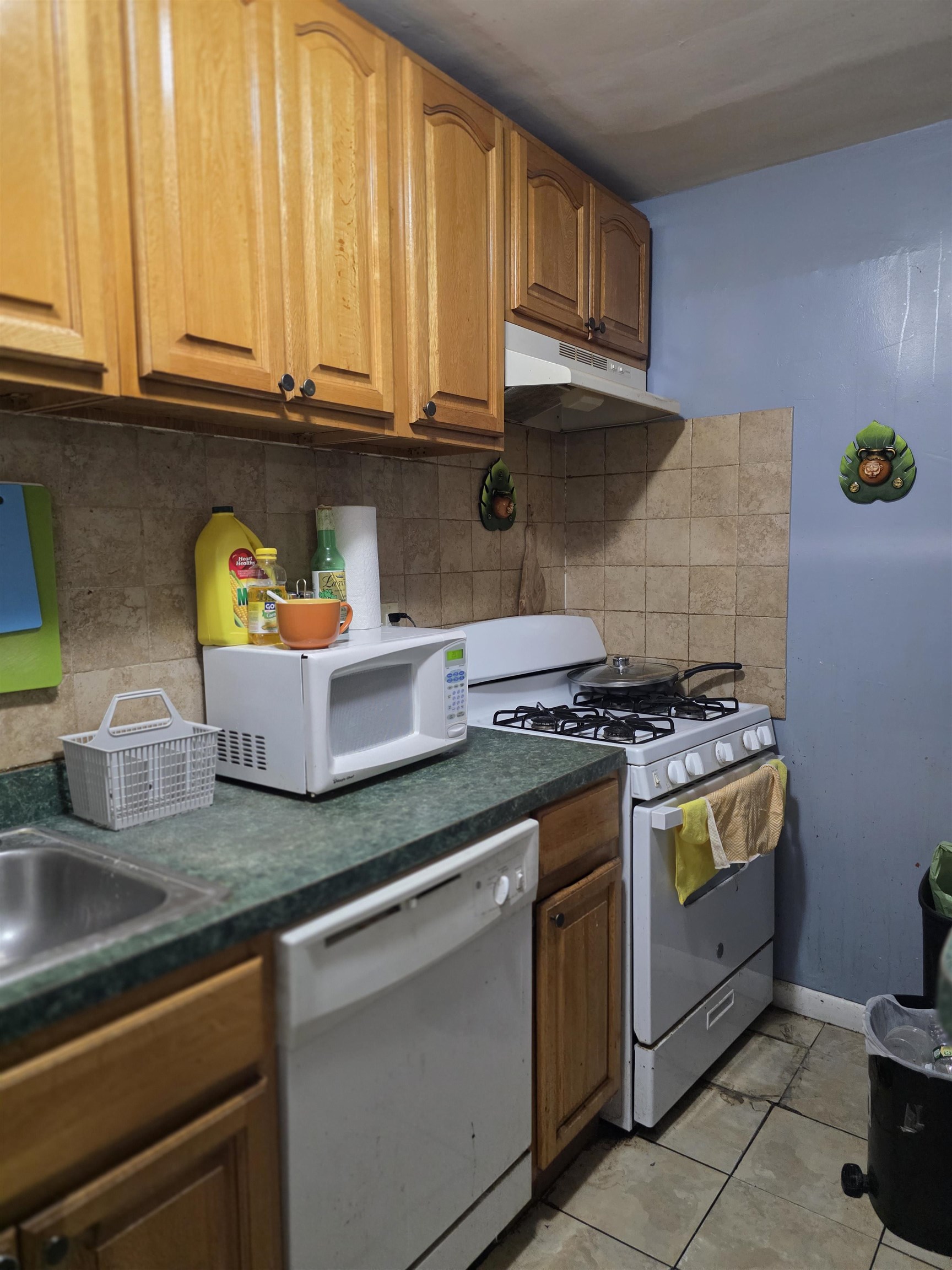 8829 JOHN F KENNEDY BLVD