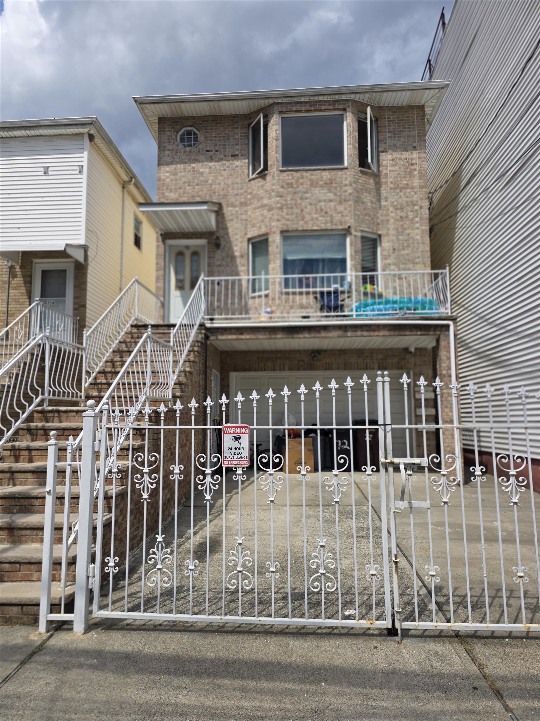 72 ZABRISKIE ST Unit: 2