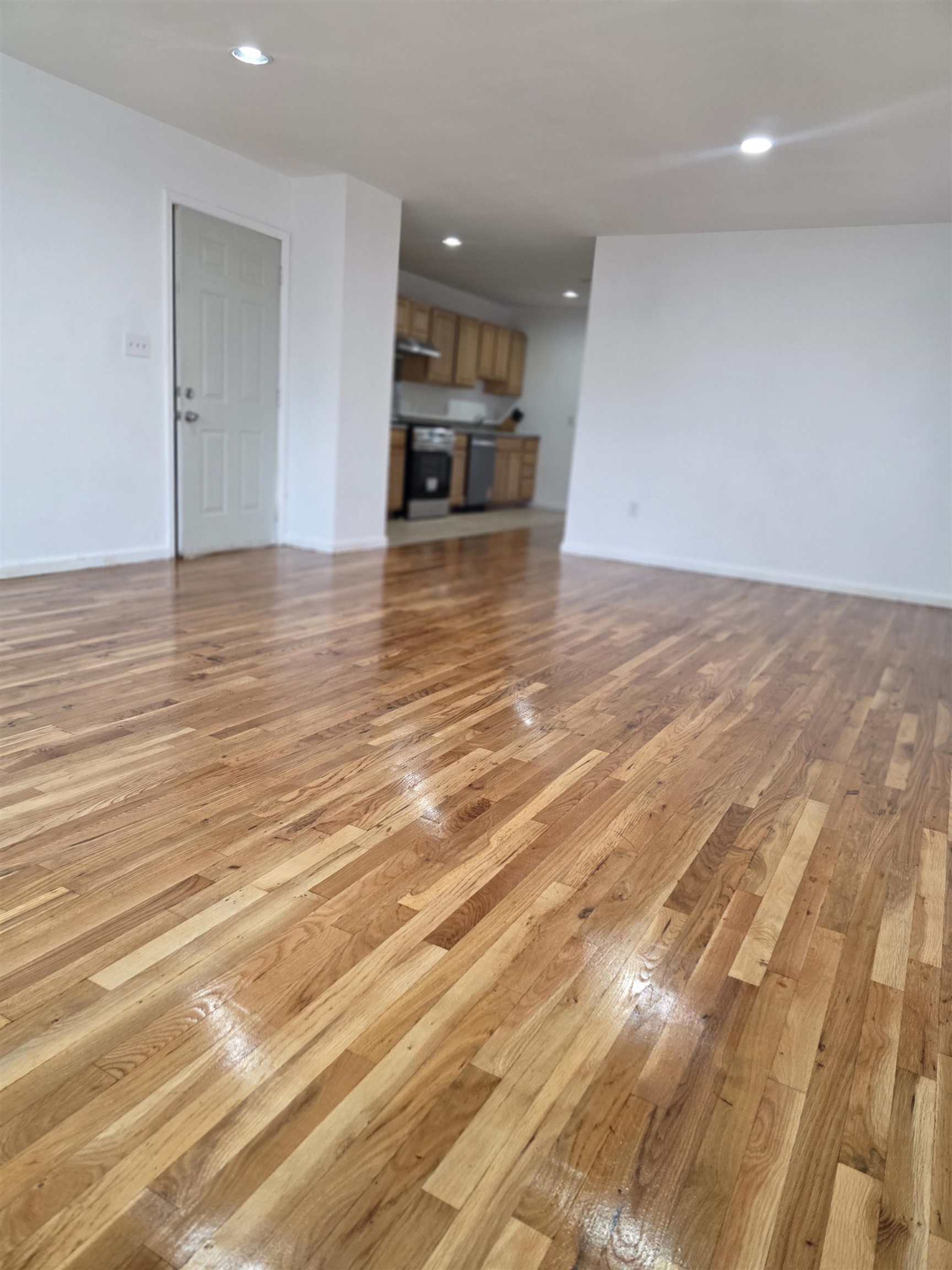 72 ZABRISKIE ST Unit: 2