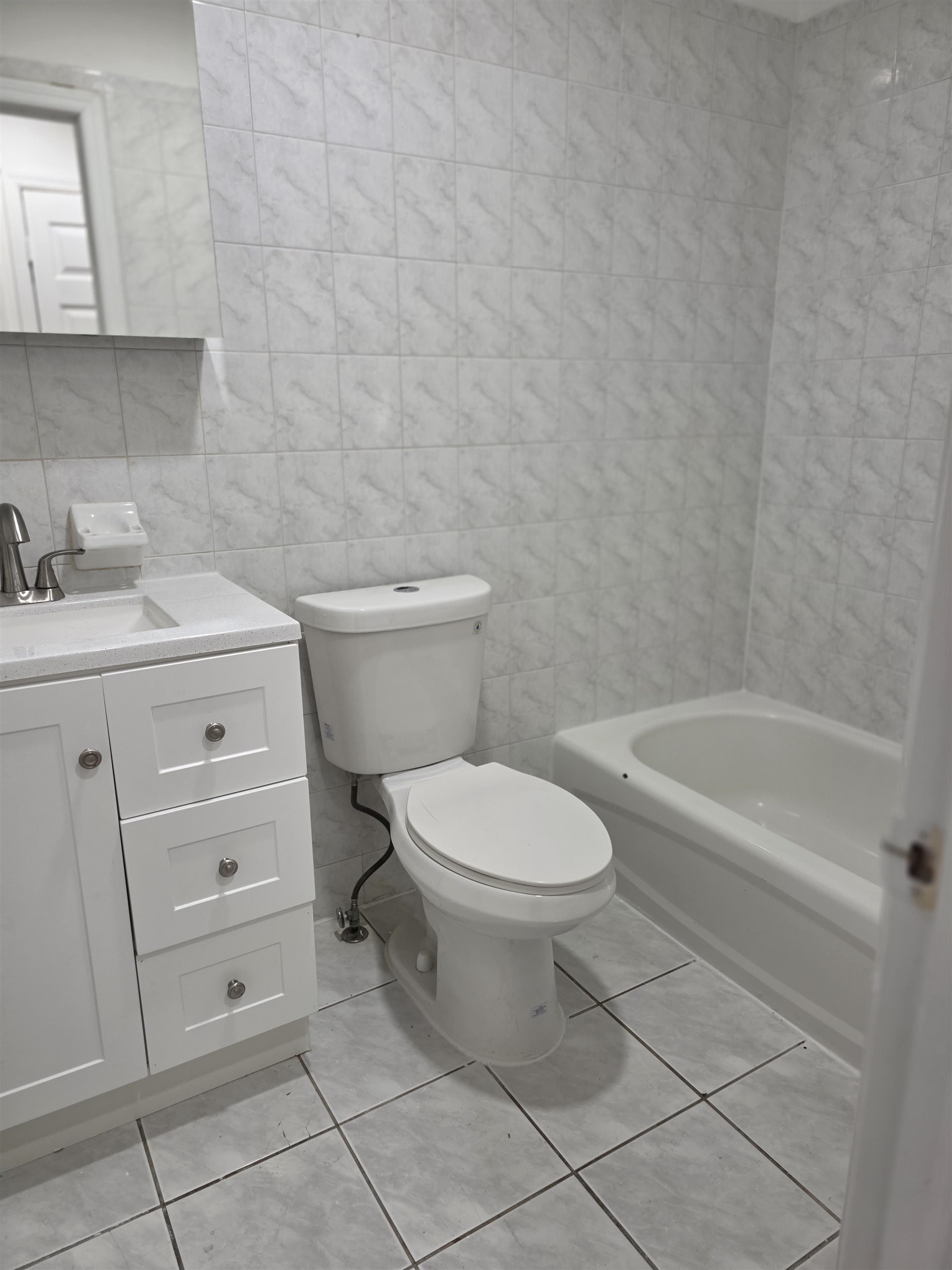 72 ZABRISKIE ST Unit: 2