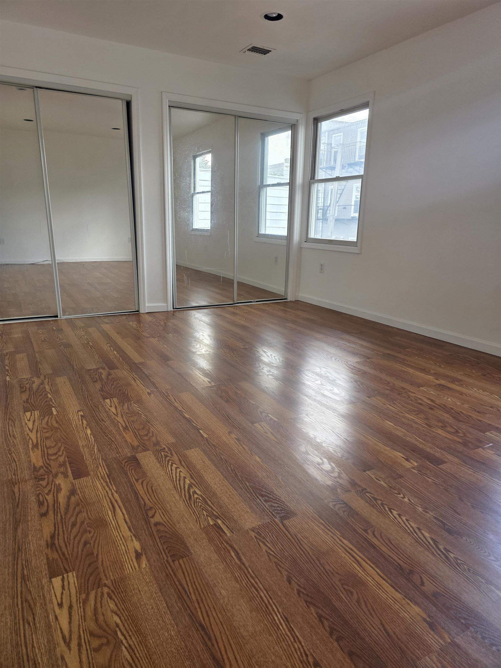 72 ZABRISKIE ST Unit: 2