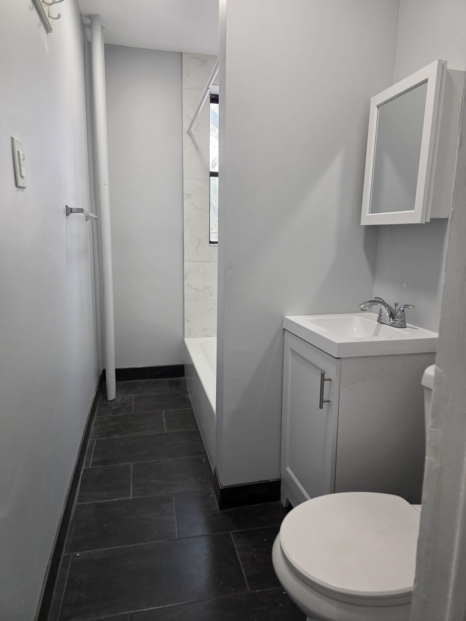 117 CORBIN AVE Unit: #106