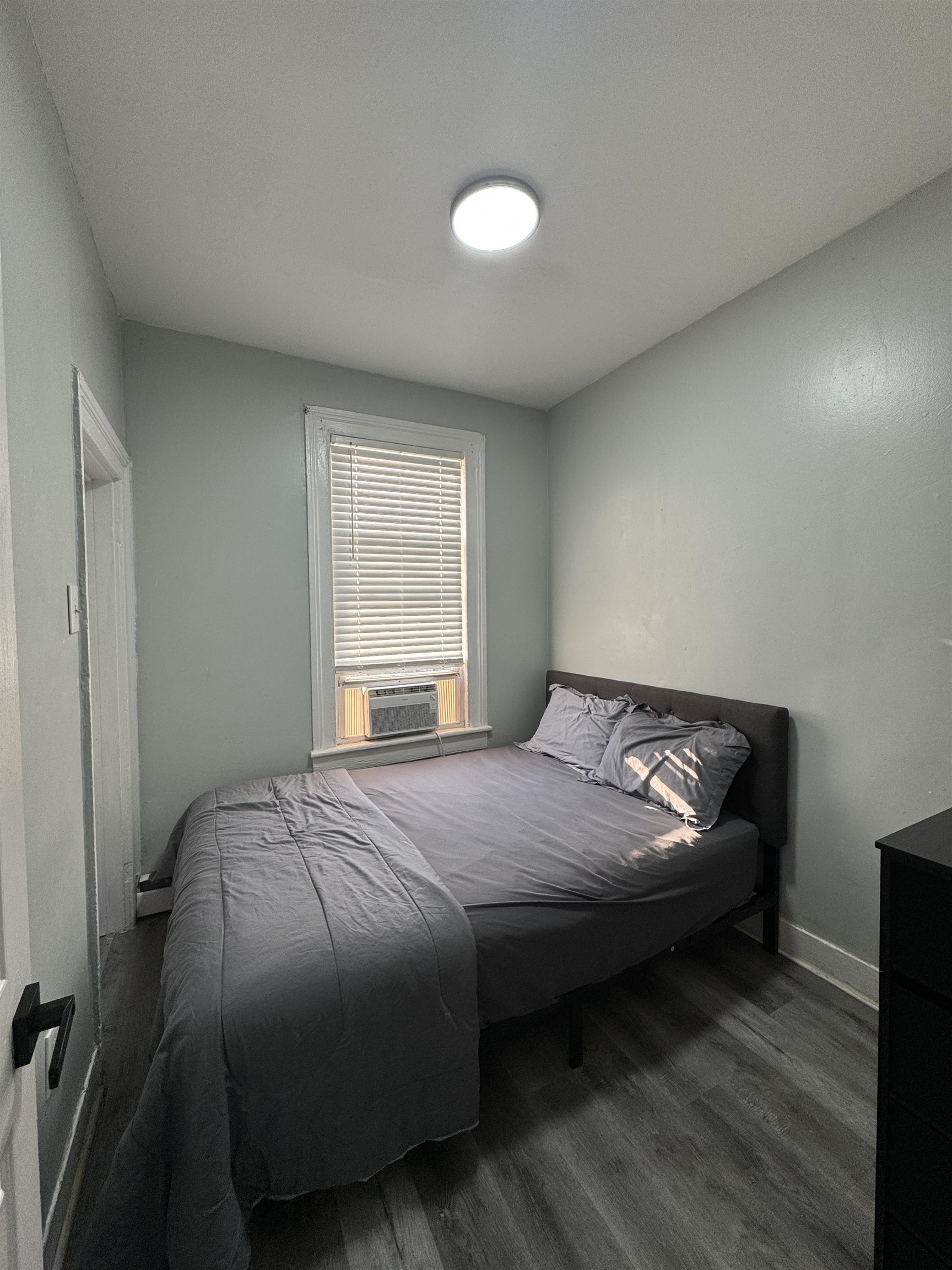 1172 SUMMIT AVE Unit: #3