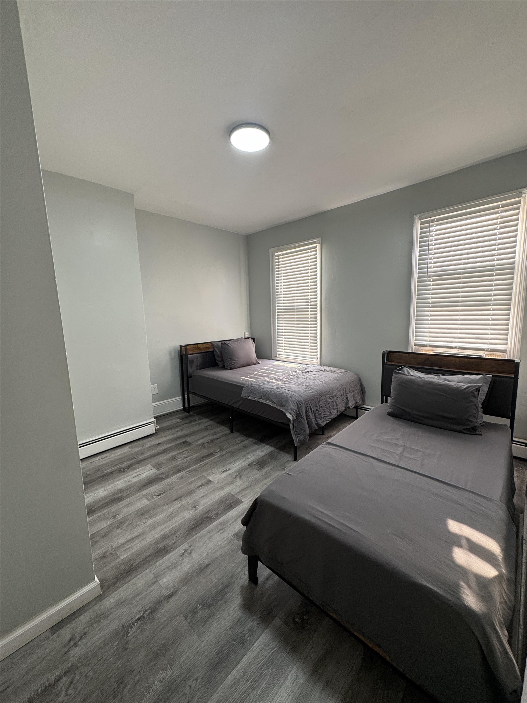 1172 SUMMIT AVE Unit: #3