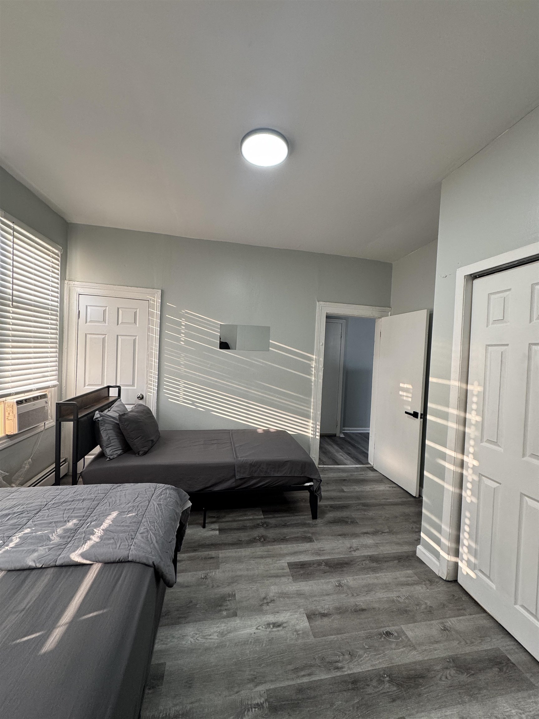 1172 SUMMIT AVE Unit: #3