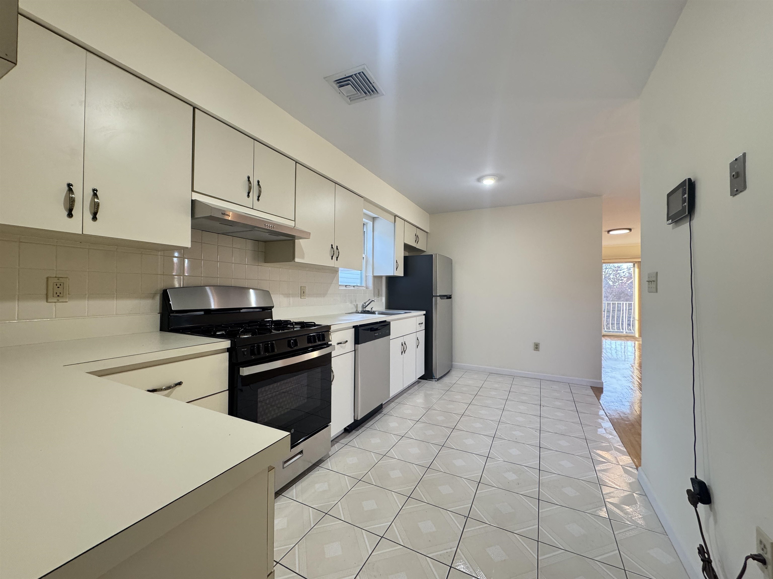 4414 LIBERTY AVE Unit: #2