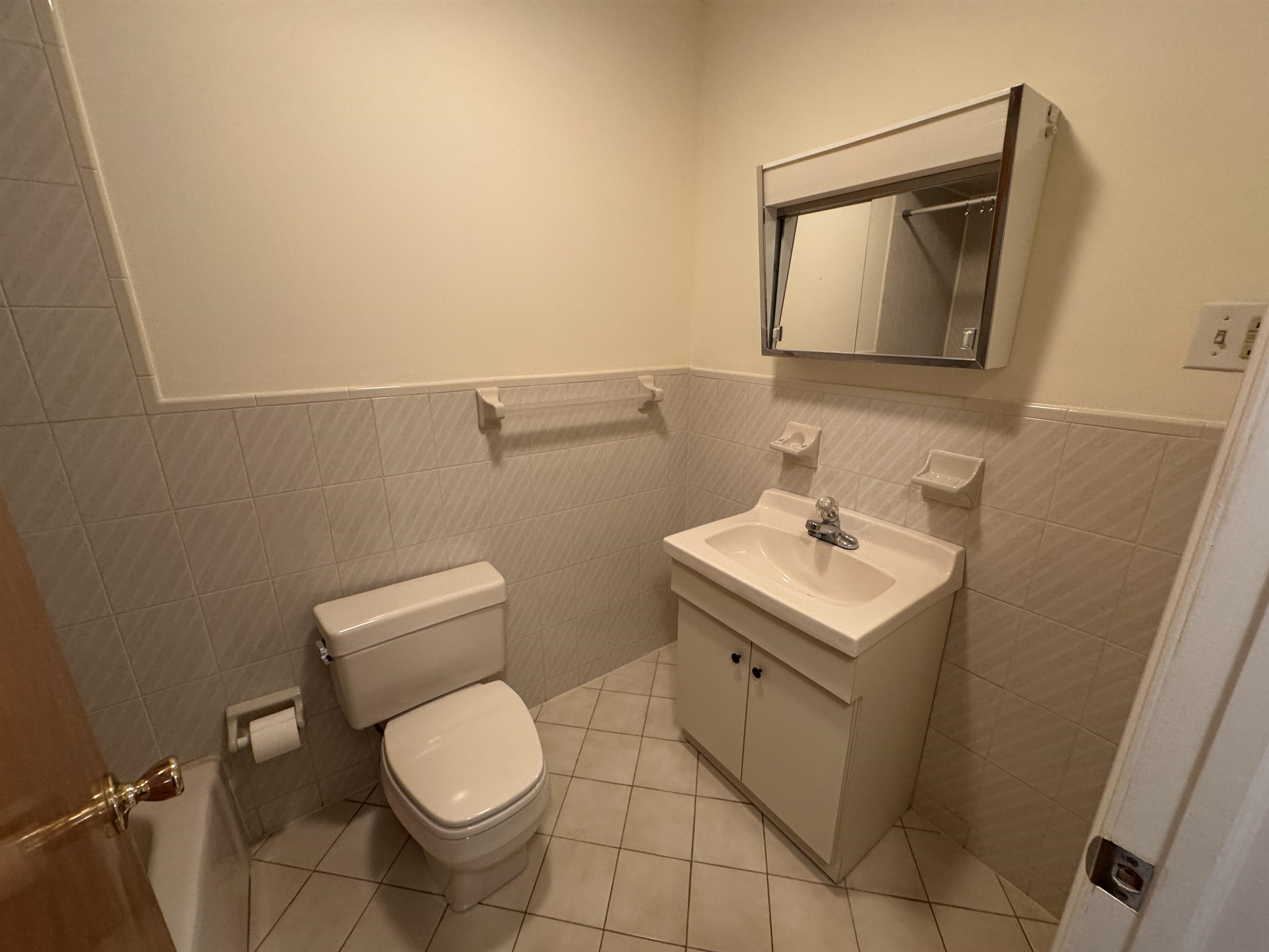 4414 LIBERTY AVE Unit: #2