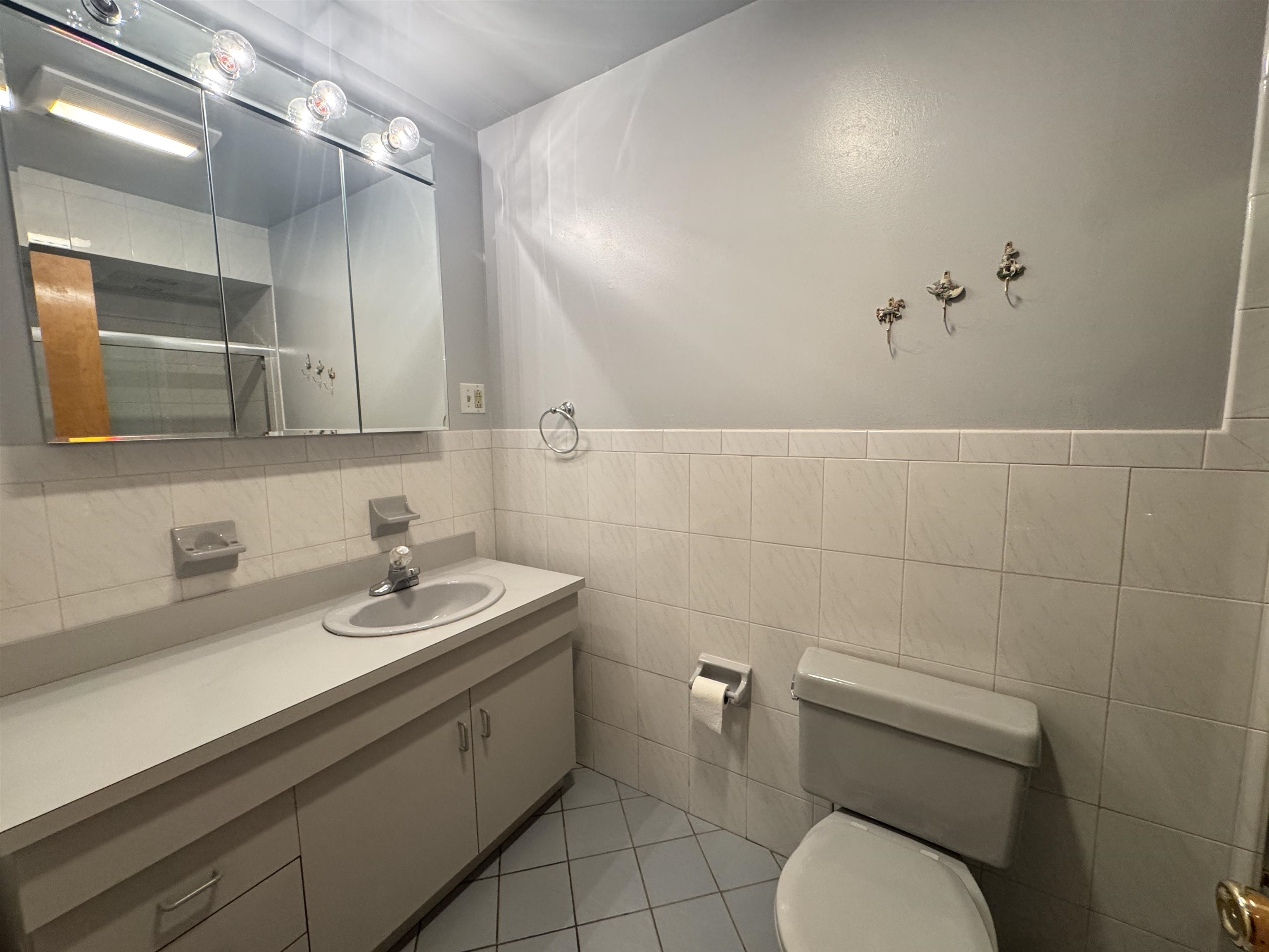 4414 LIBERTY AVE Unit: 1