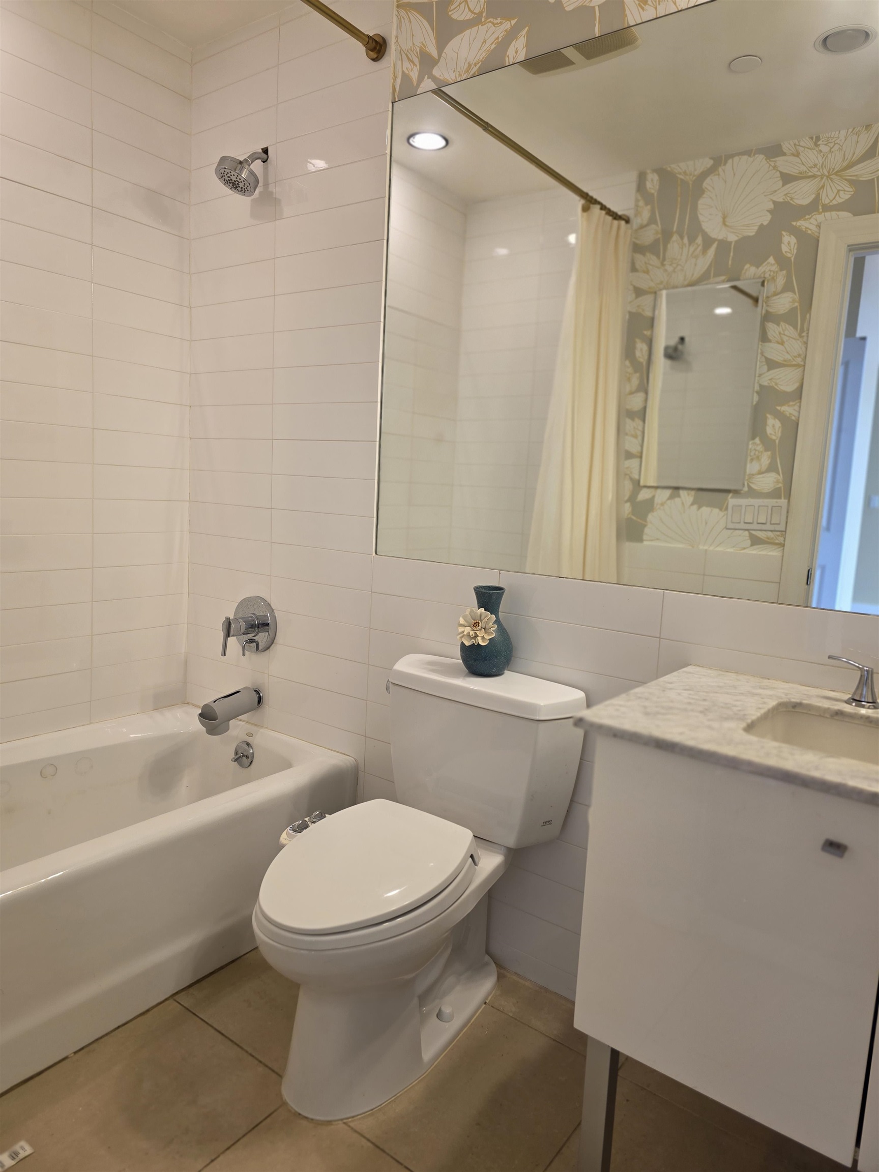 8125 RIVER RD Unit: 3C