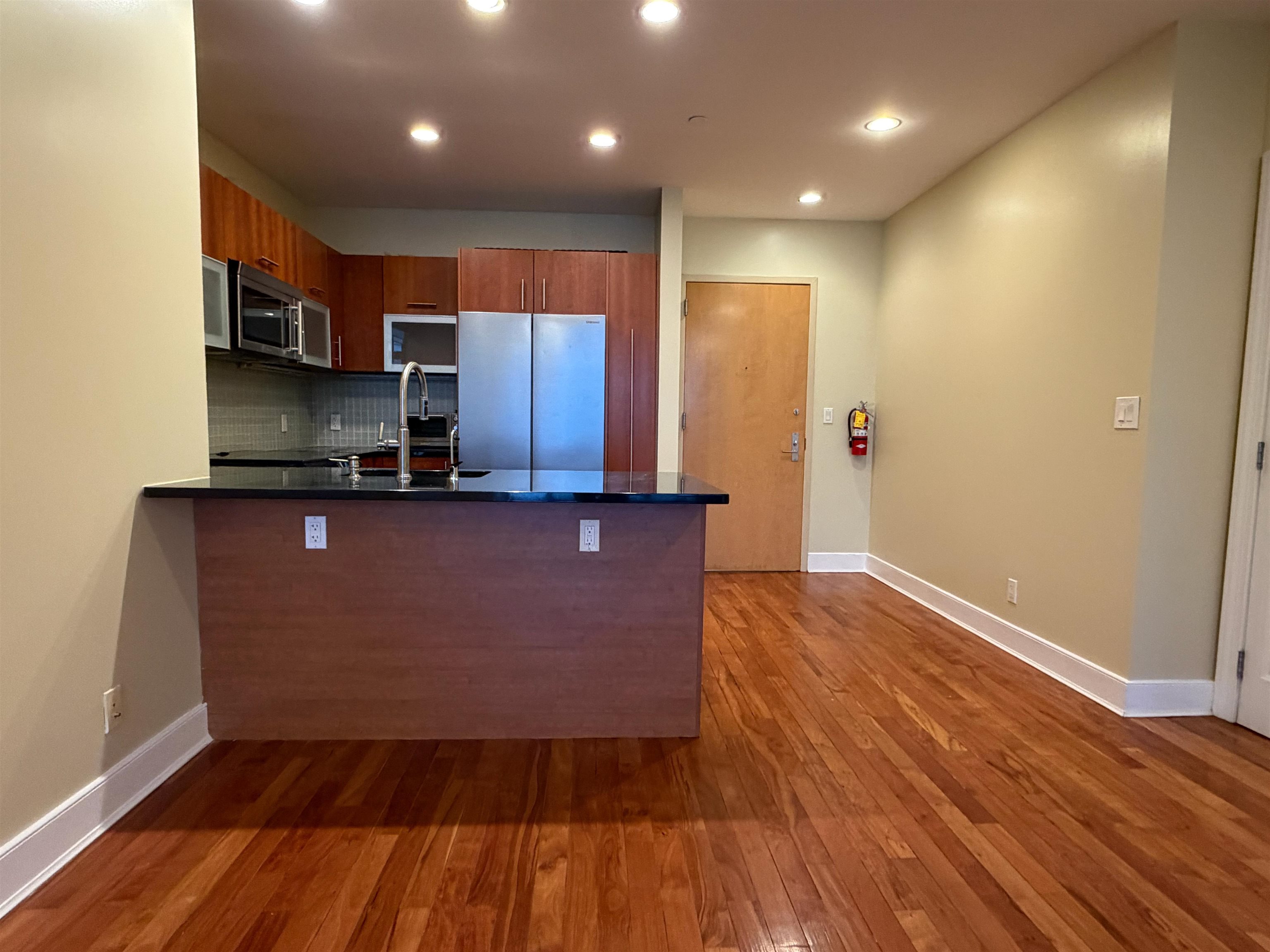 8125 RIVER RD Unit: 3C