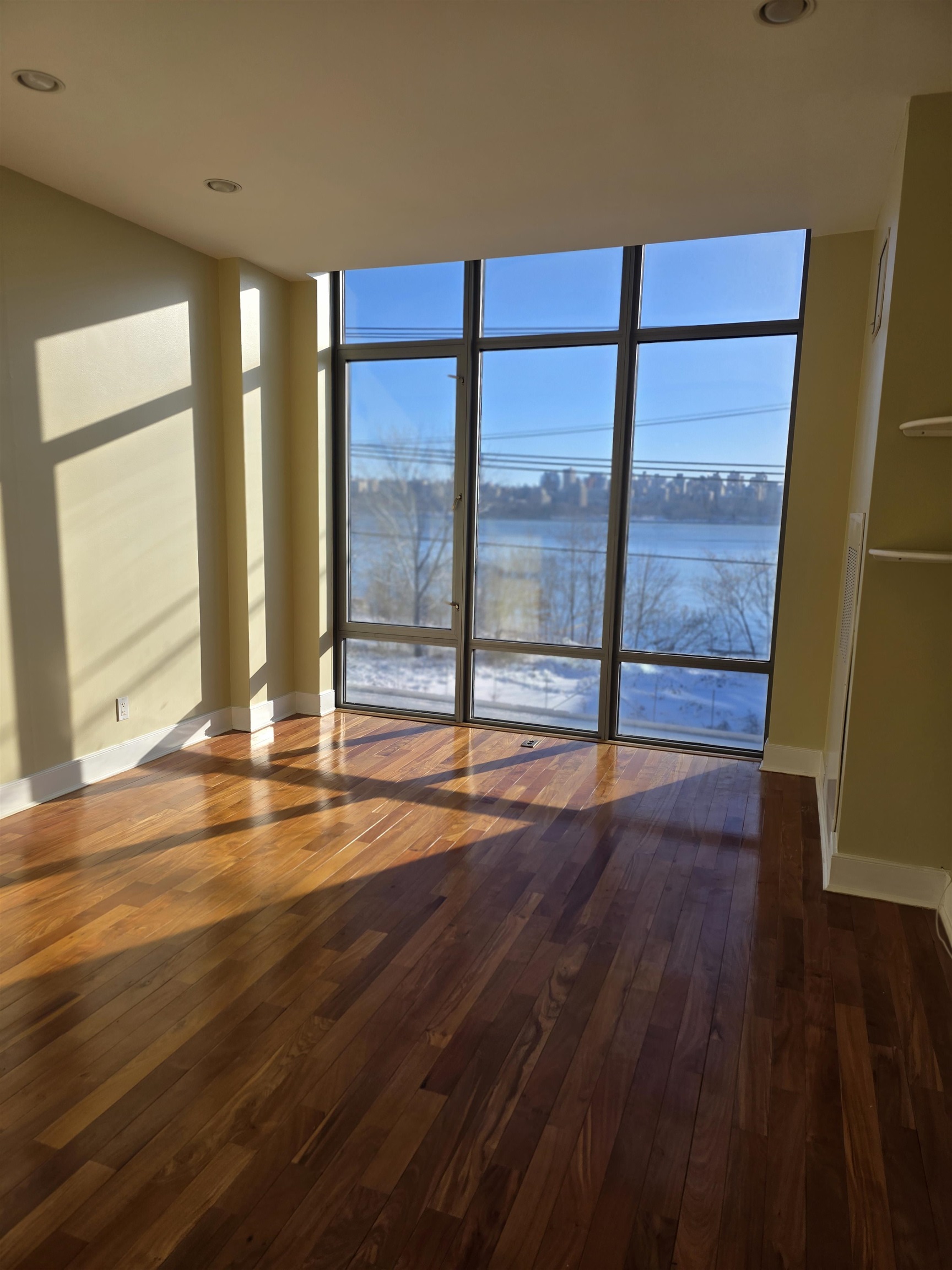 8125 RIVER RD Unit: 3C