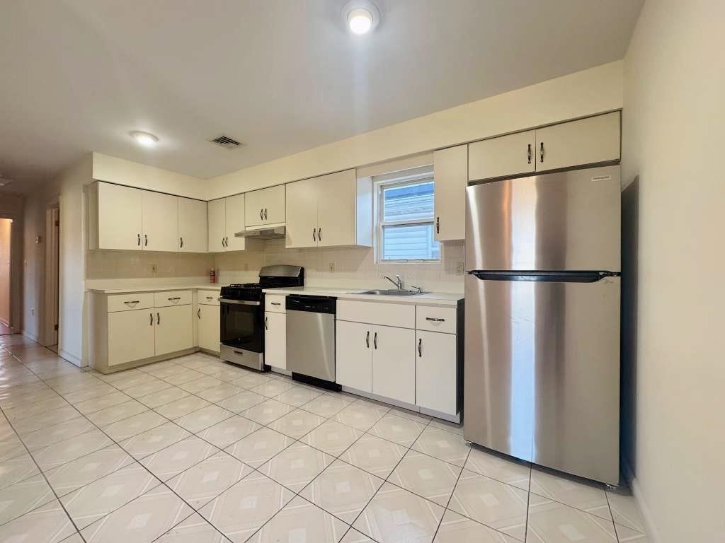 4414 LIBERTY AVE Unit: #2