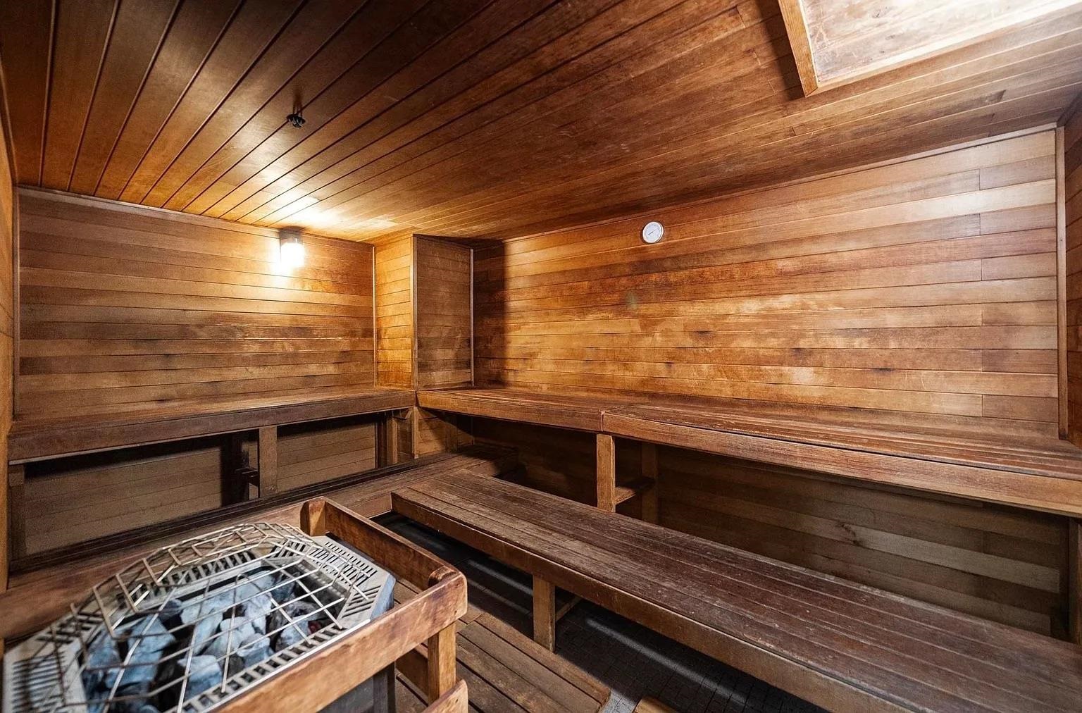 7002 BOULEVARD Unit: 3F