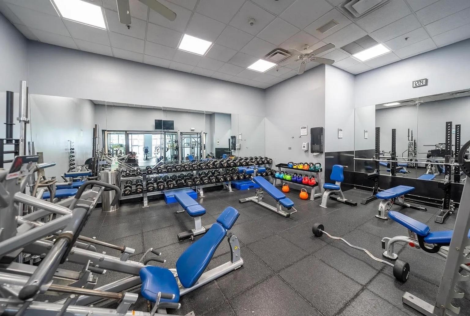 7002 BOULEVARD Unit: 3F