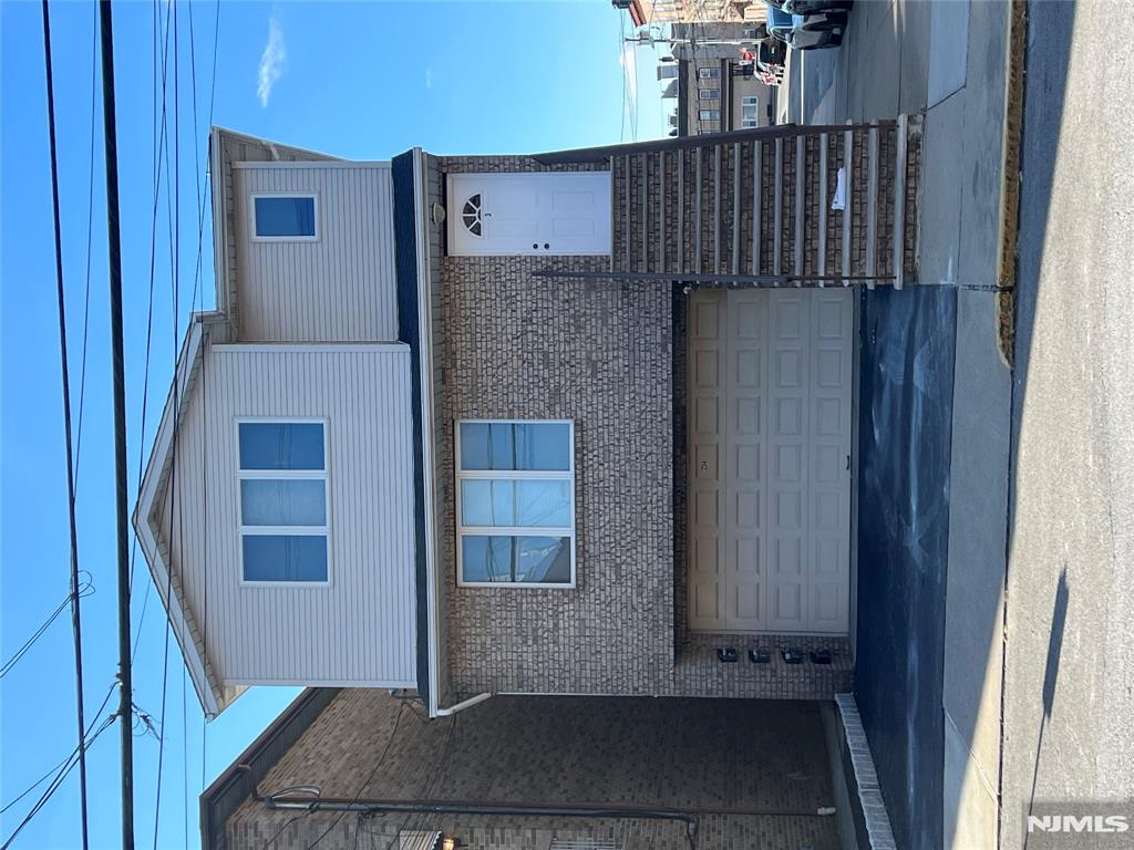 234 CLIFF Street 3