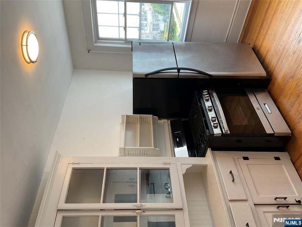 40 Mill Street 7