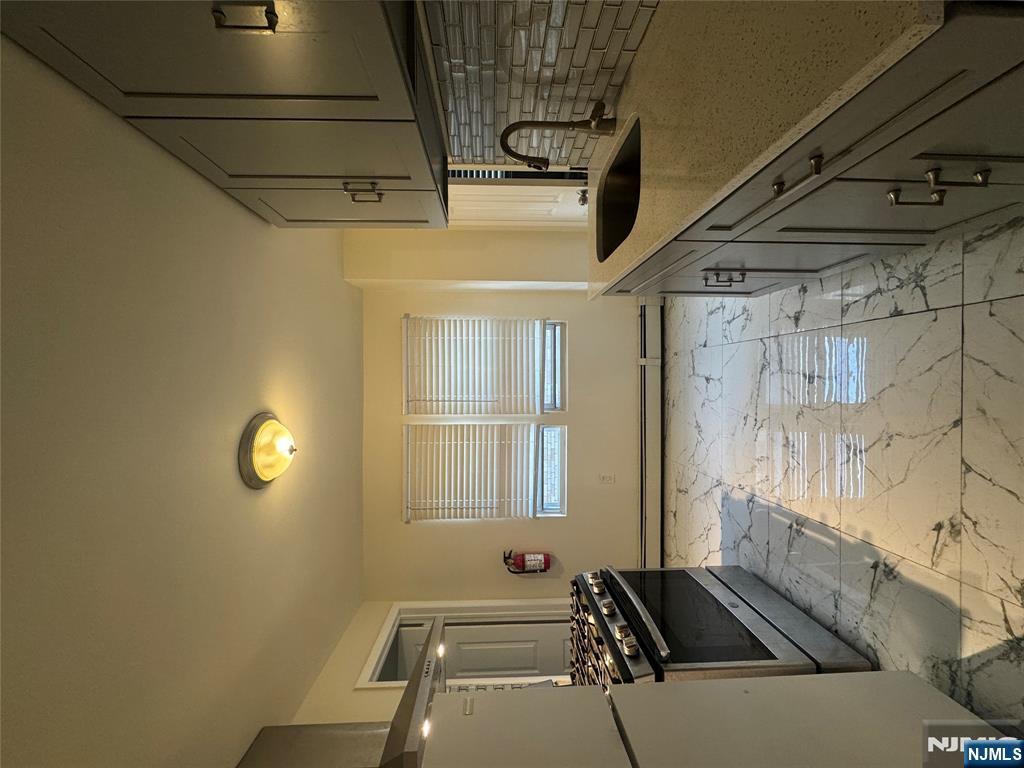 386 Kennedy Drive 2