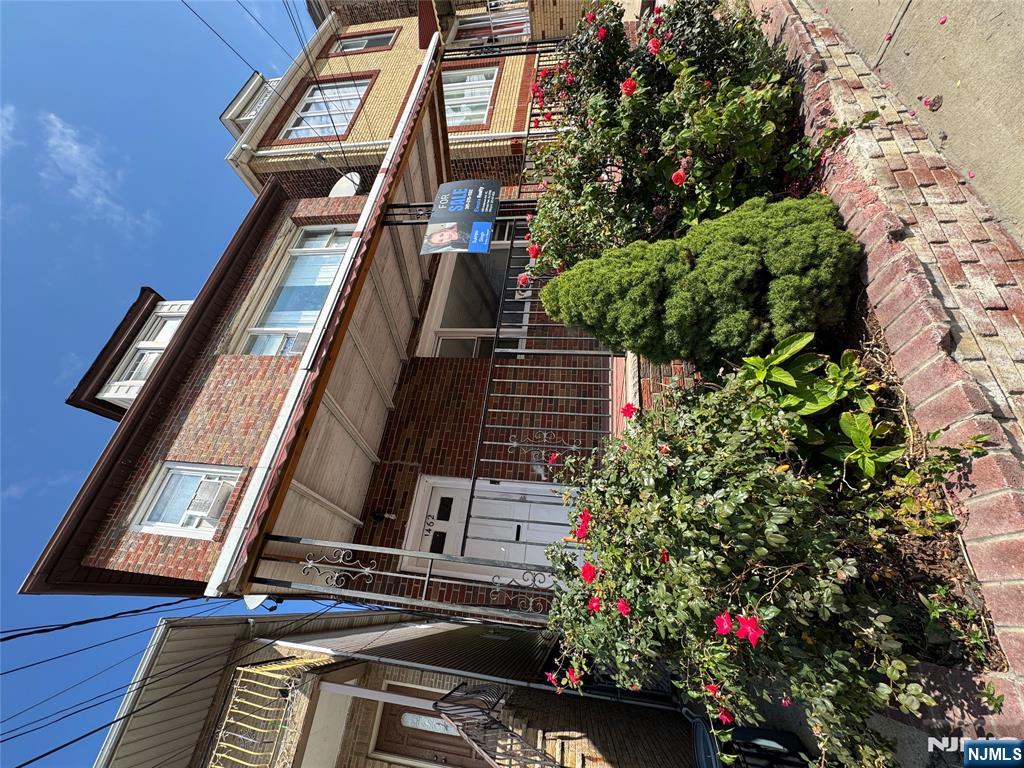 1462 76th Street