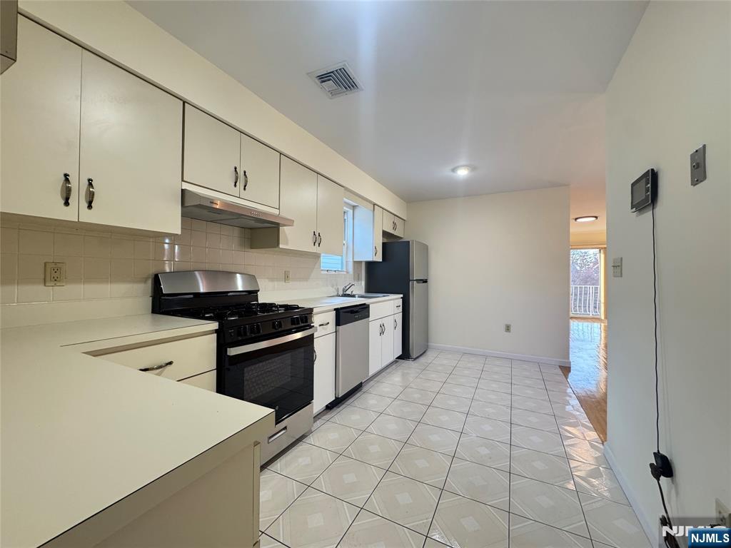 4414 Liberty Avenue 2