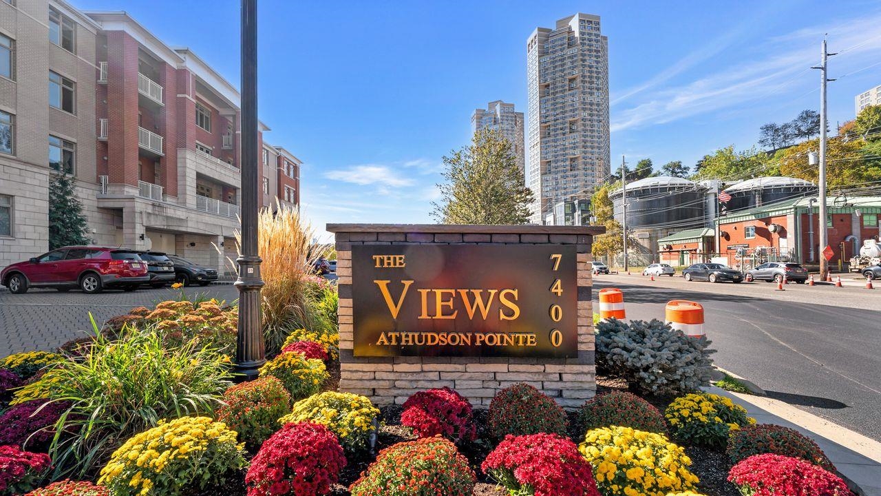 7400 RIVER RD Unit: 206