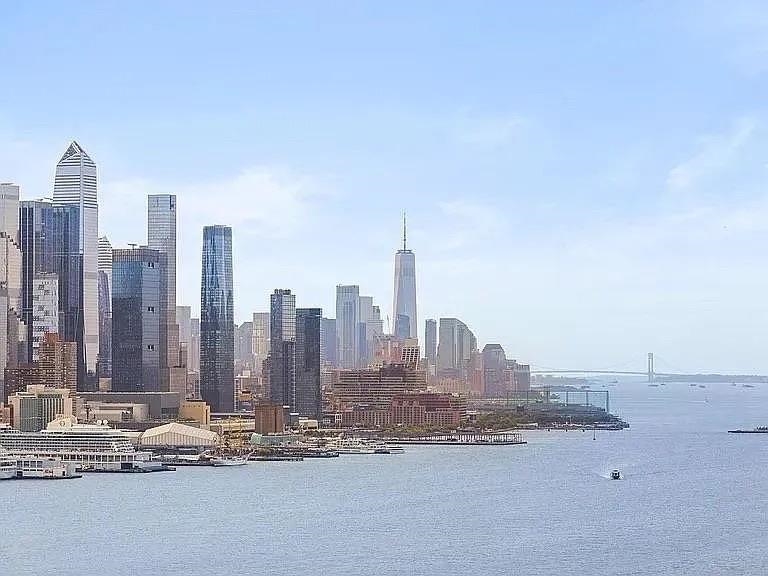 7002 BOULEVARD Unit: 3F