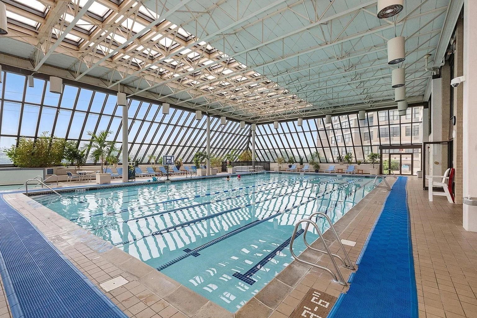 7002 BOULEVARD Unit: 3F