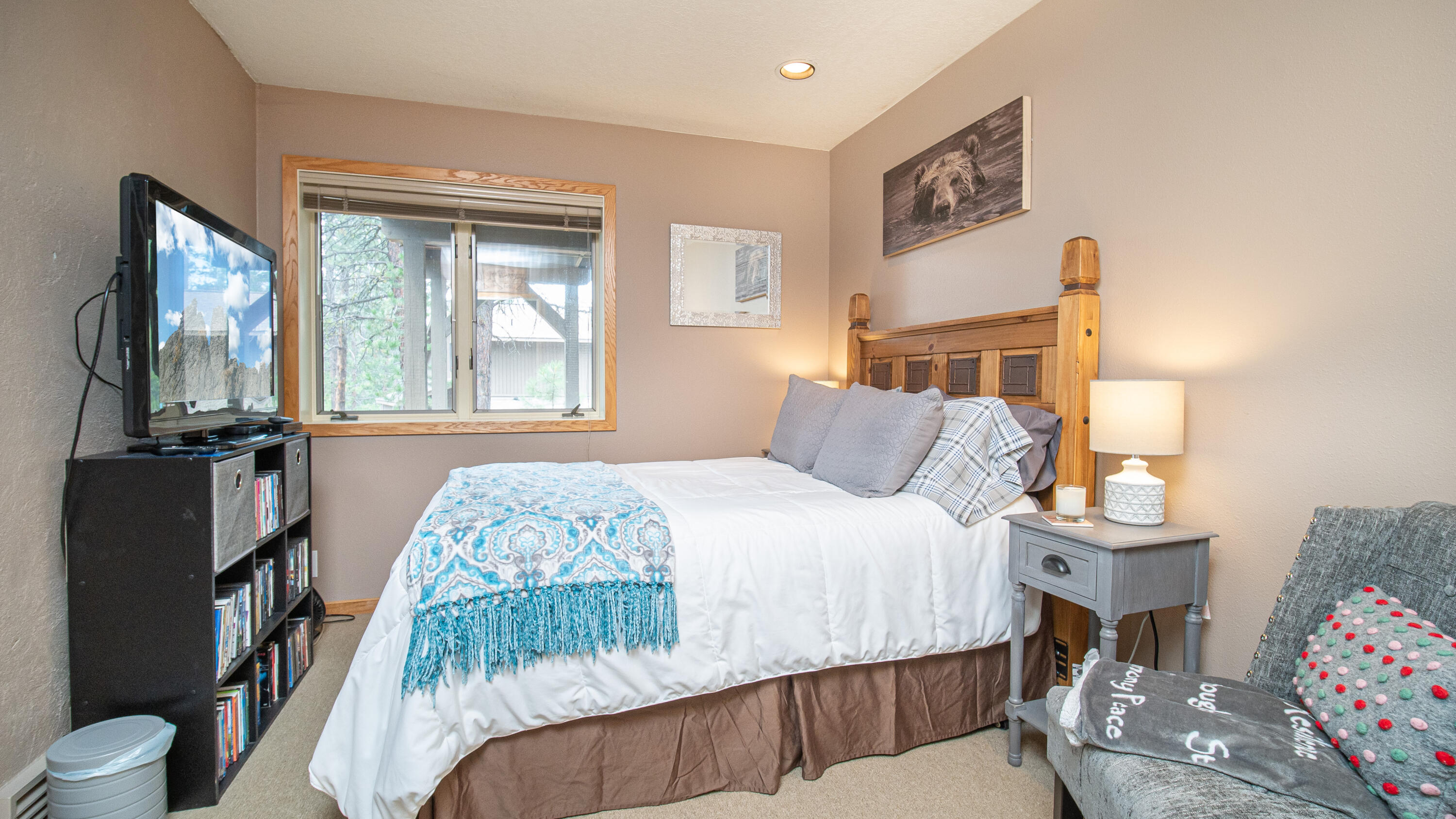 17907 Rhododendron Lane