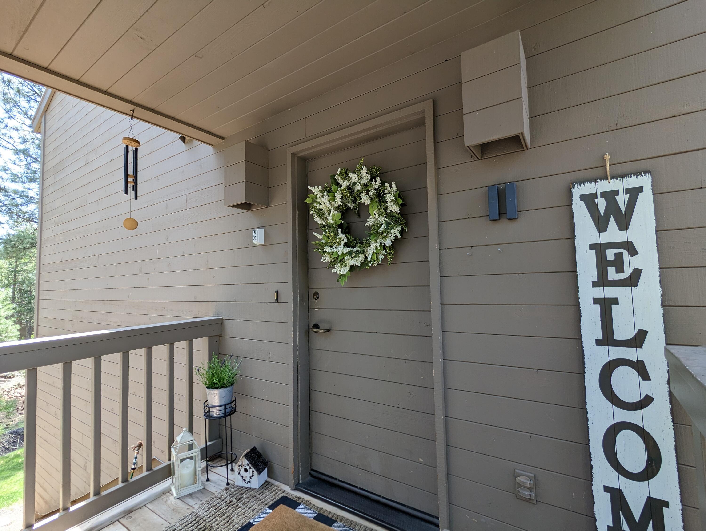 17907 Rhododendron Lane