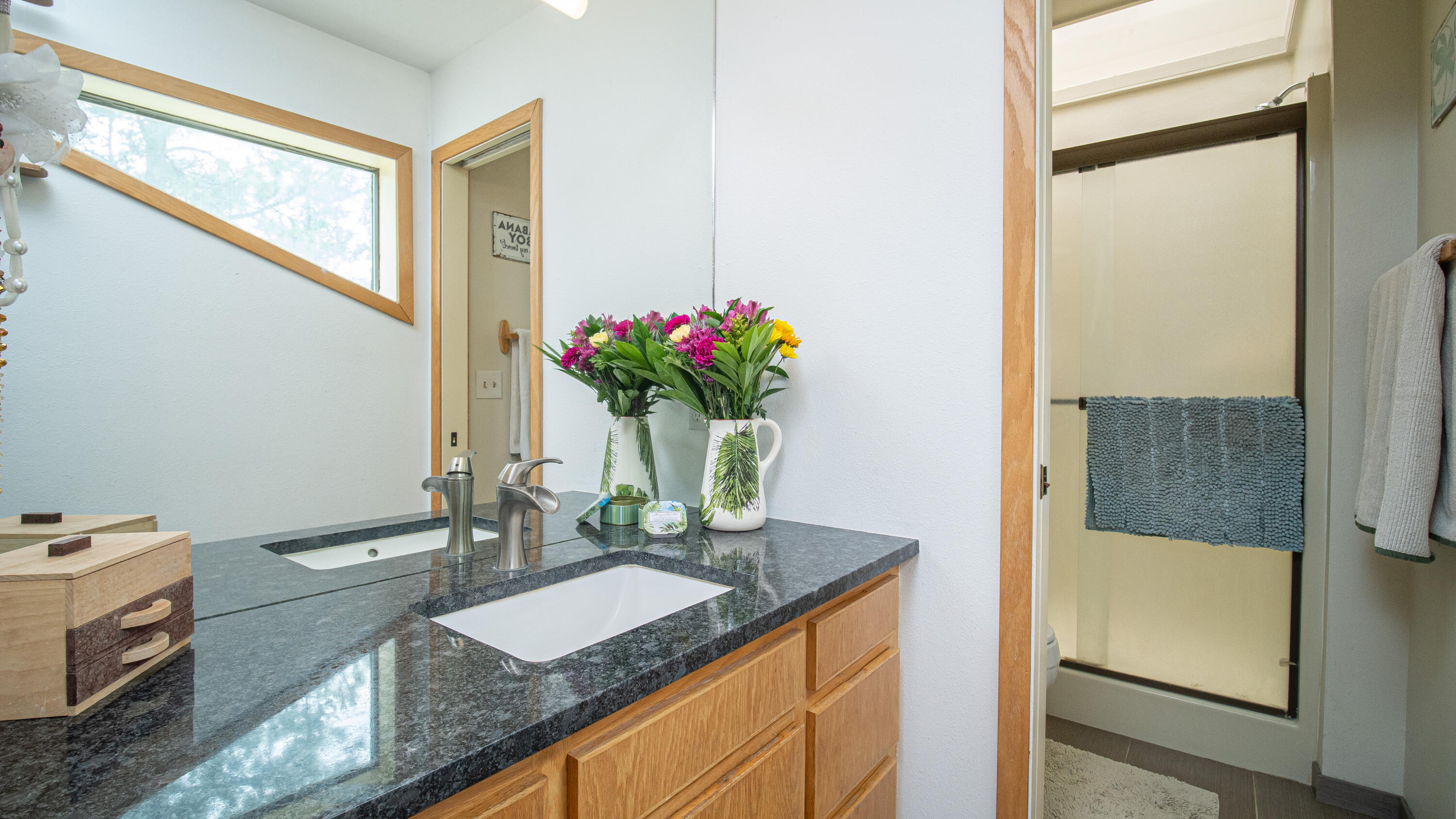 17907 Rhododendron Lane