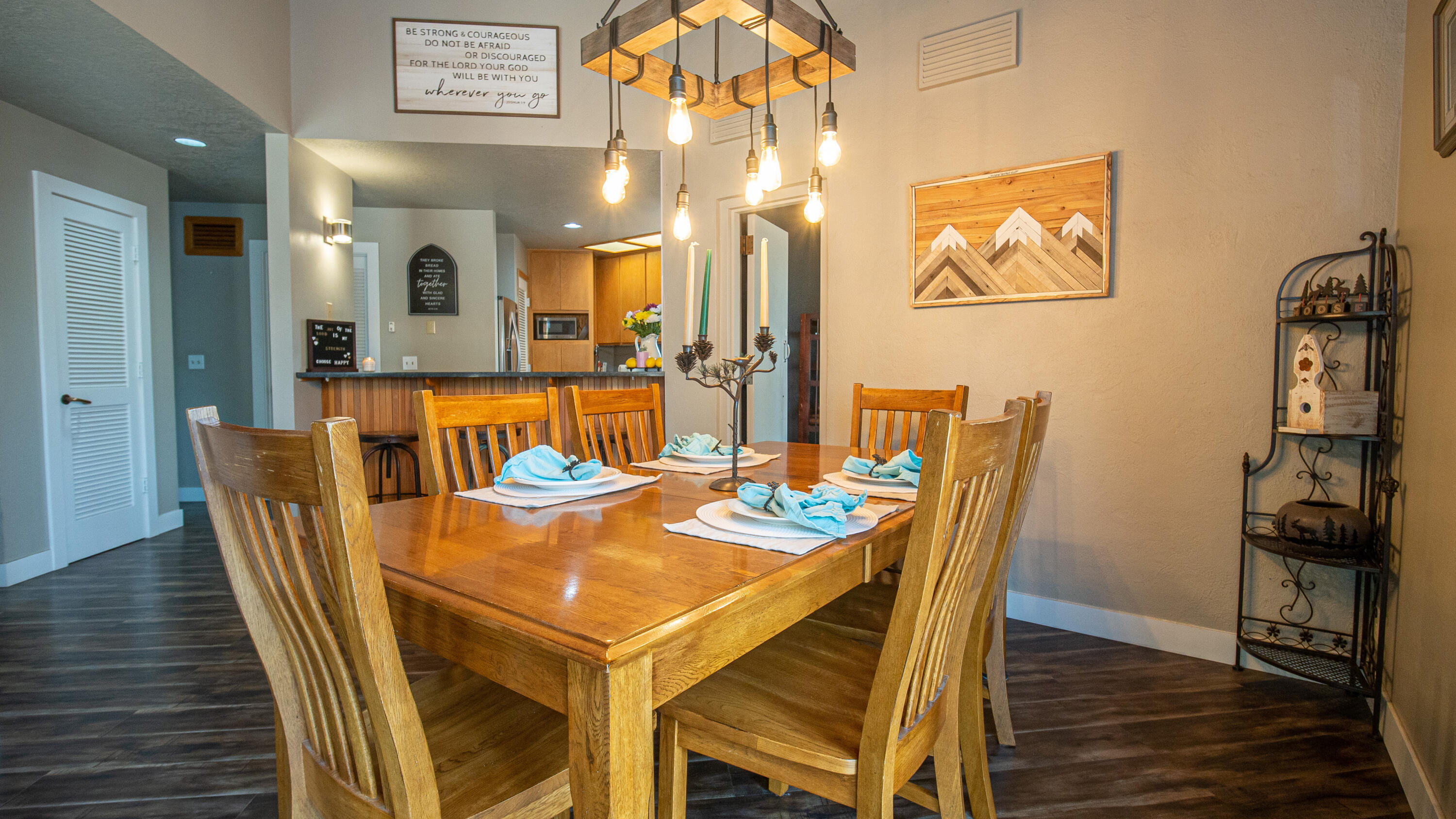 17907 Rhododendron Lane