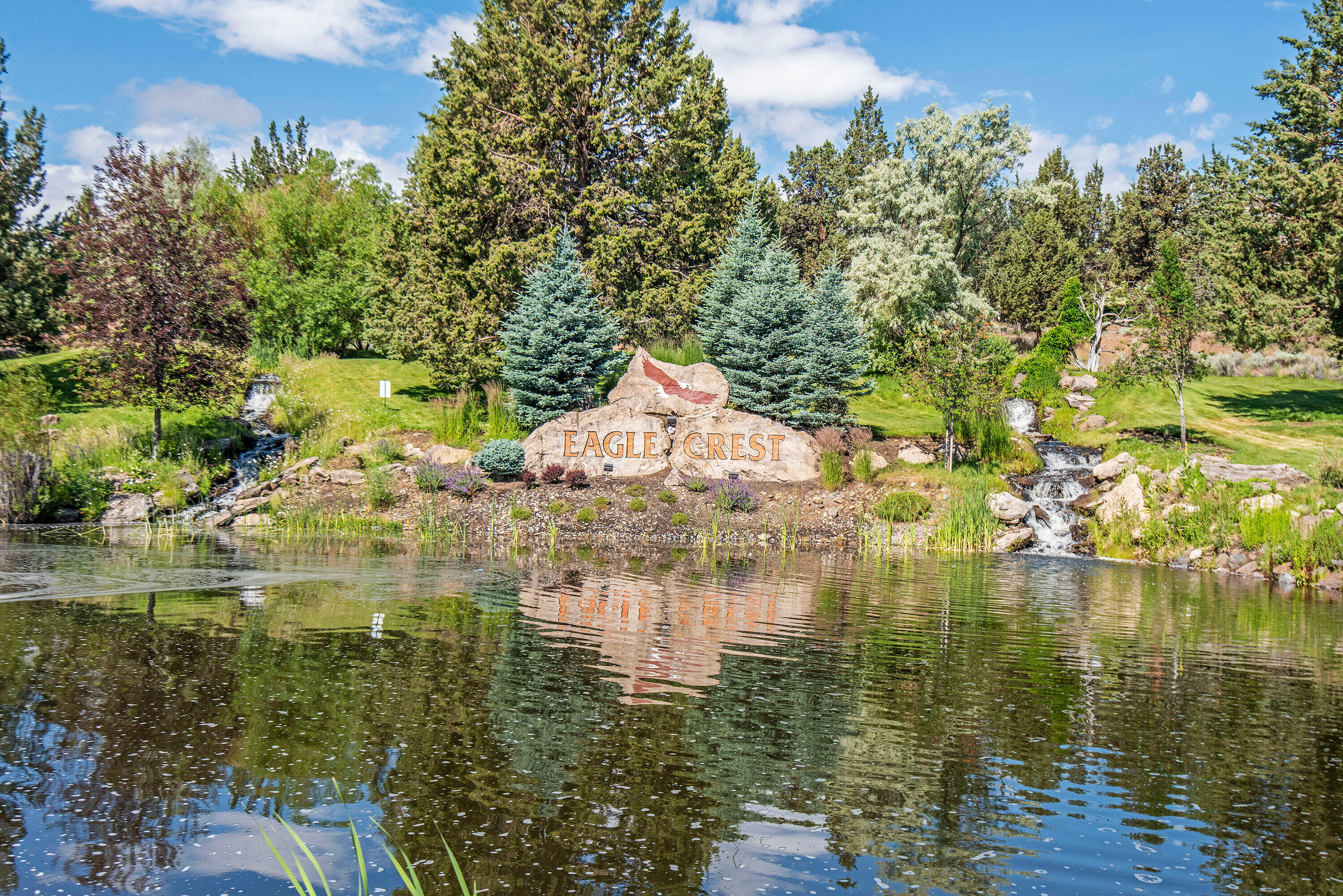 8540 Golden Pheasant Court