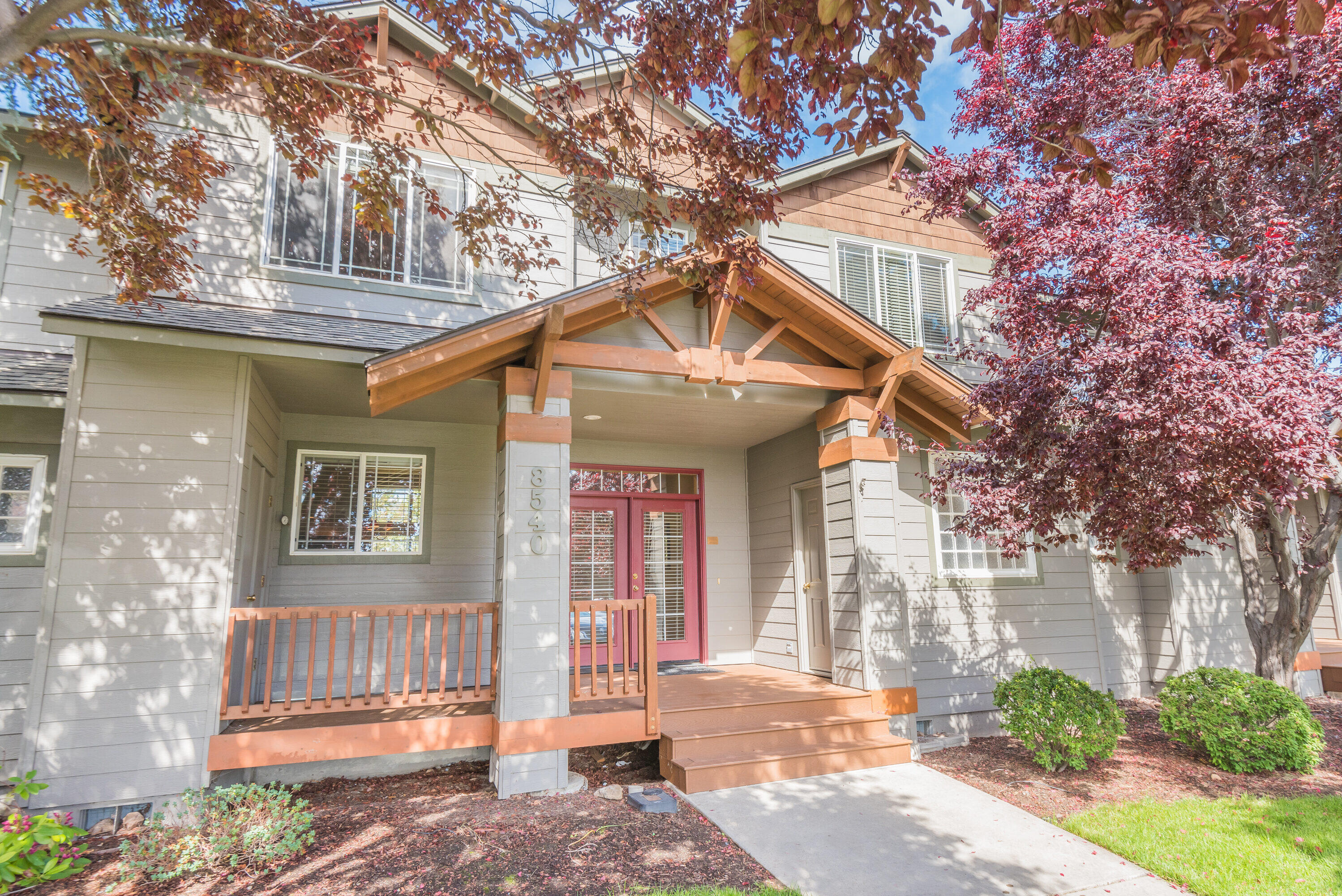 8540 Golden Pheasant Court