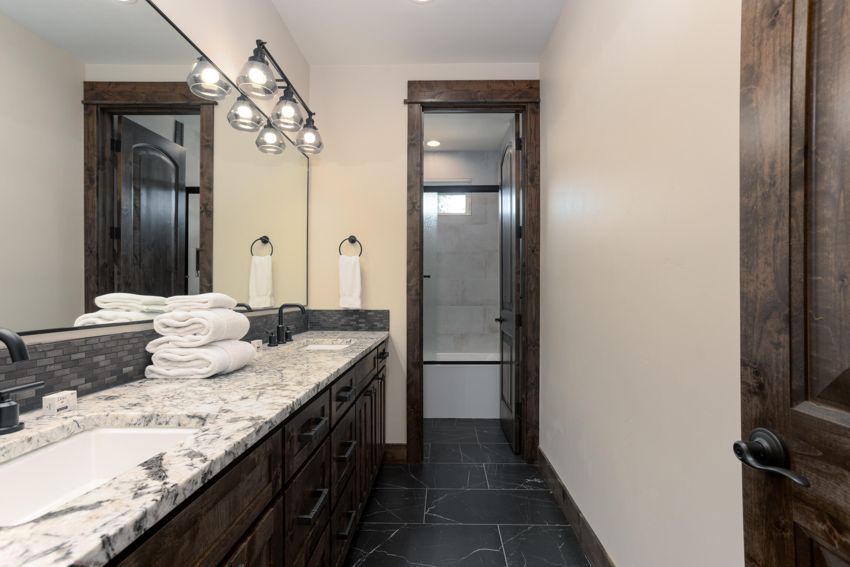 56334 Mirror Rock Loop