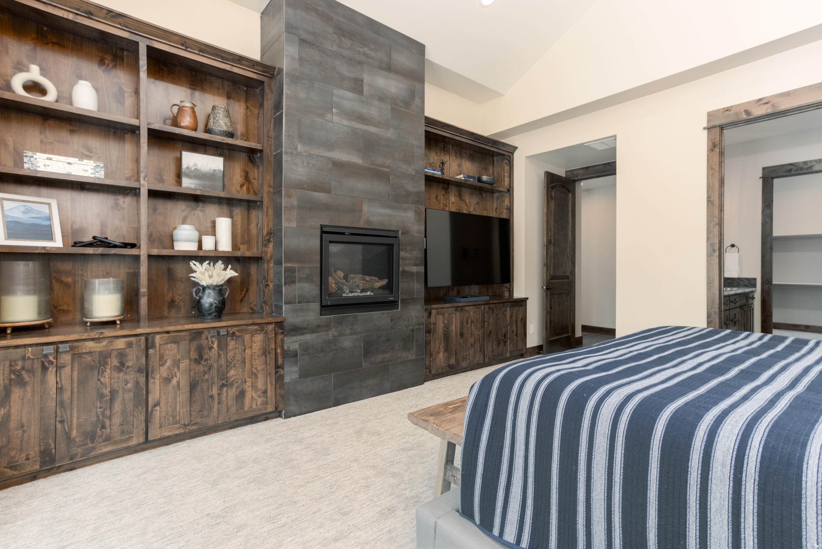 56334 Mirror Rock Loop