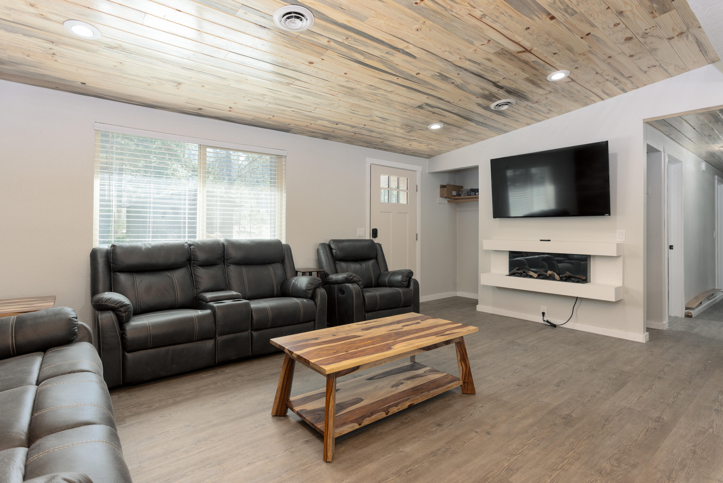 57189 Alta Lane Unit: 10