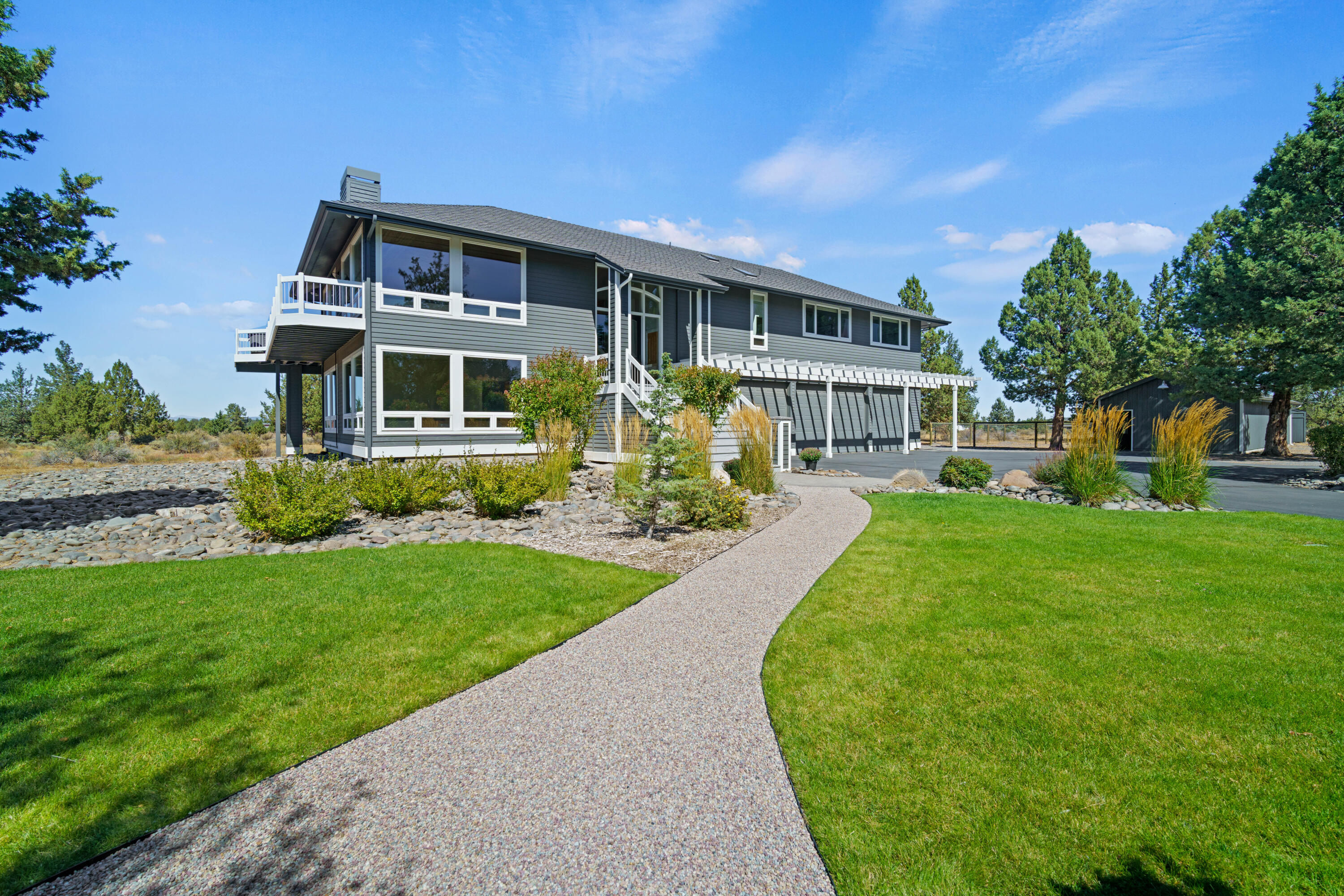 66966 Ten Peaks Court