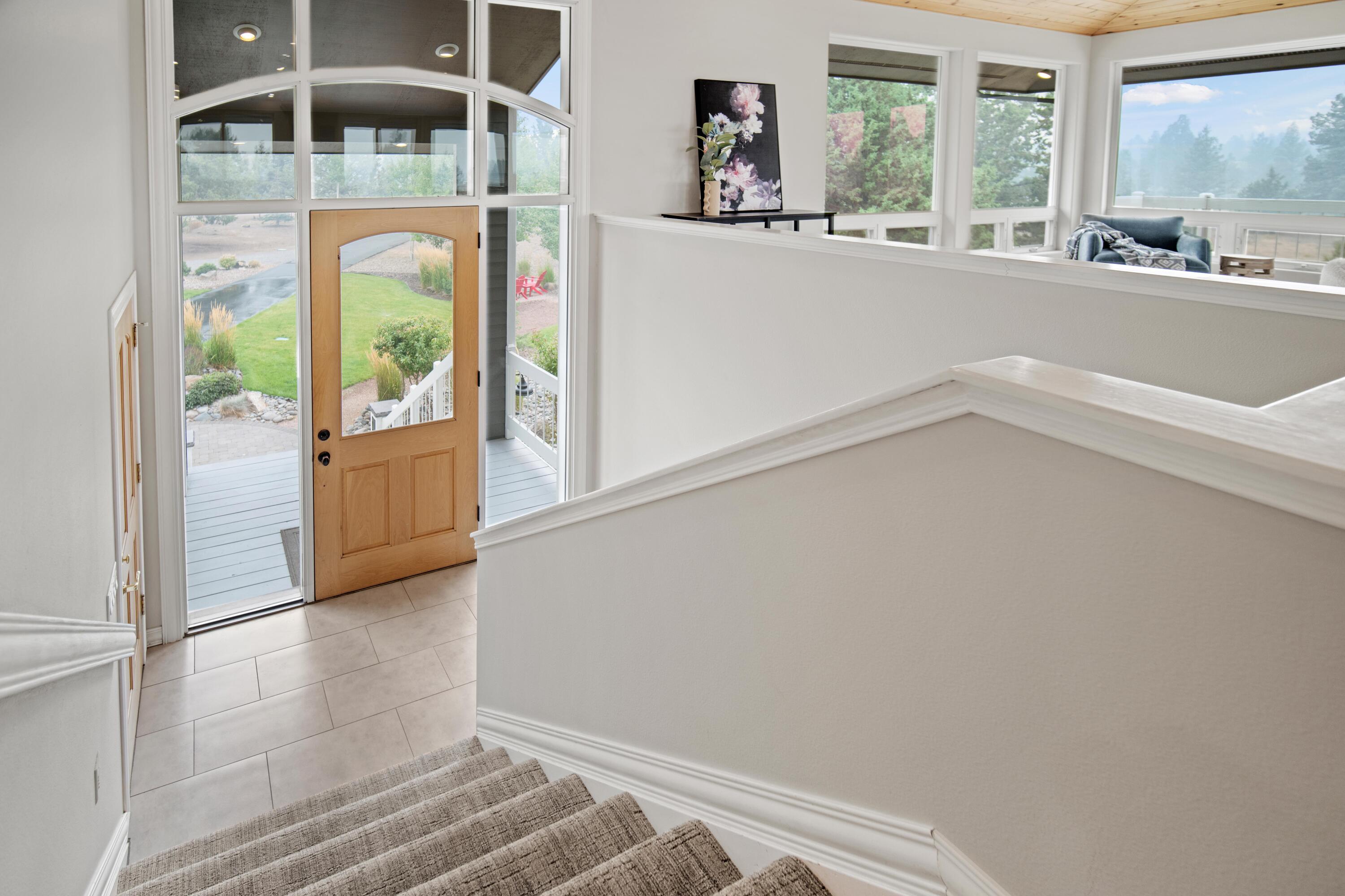 66966 Ten Peaks Court