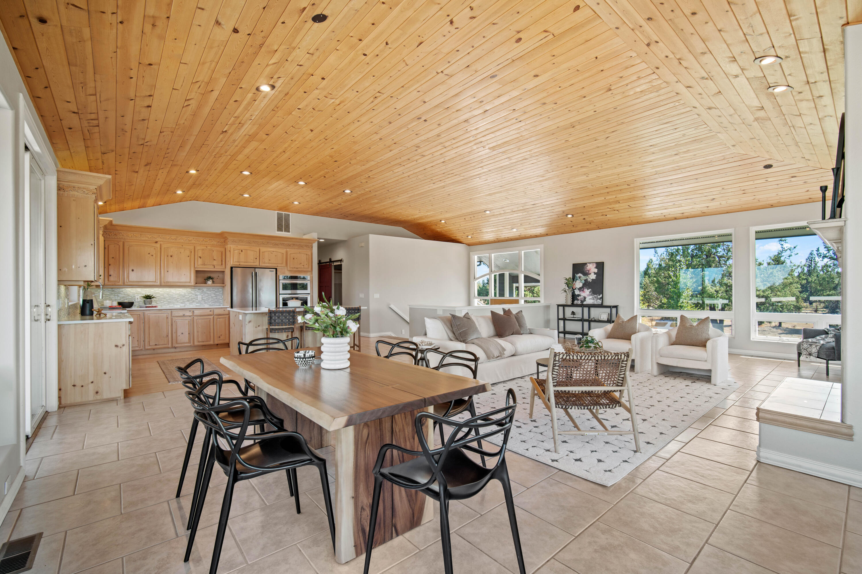 66966 Ten Peaks Court