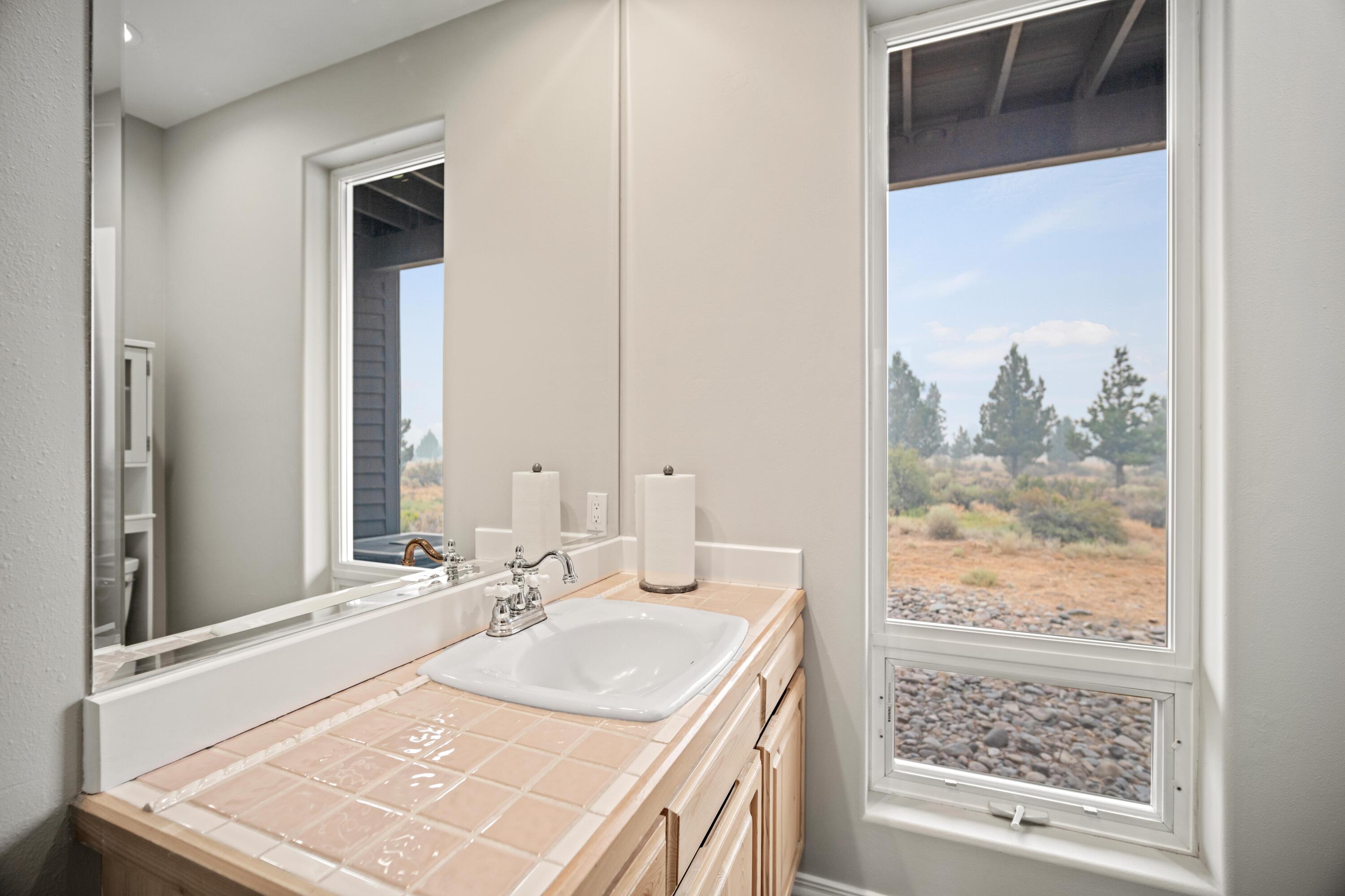 66966 Ten Peaks Court